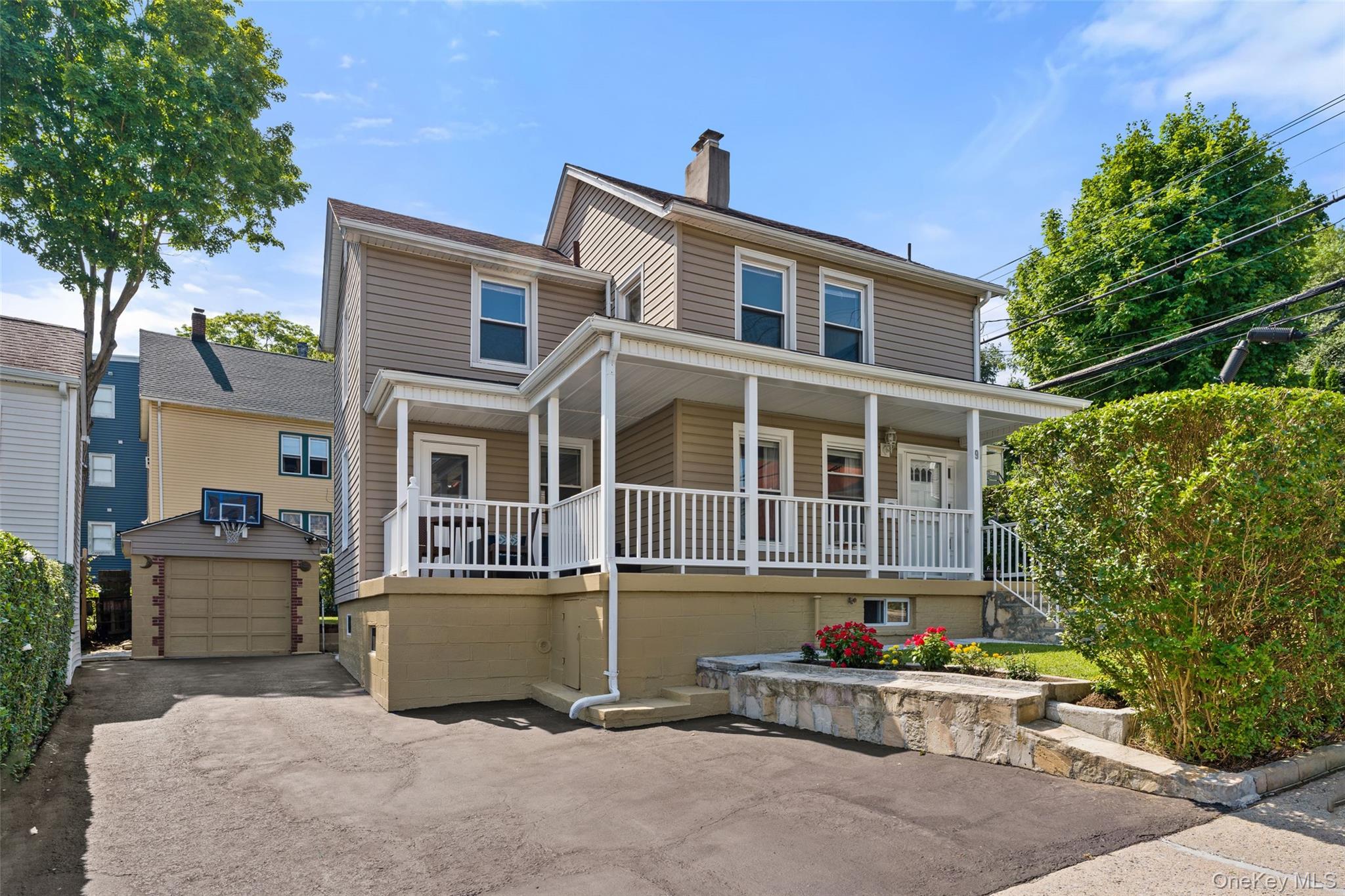 9 School Street Property Photo 2