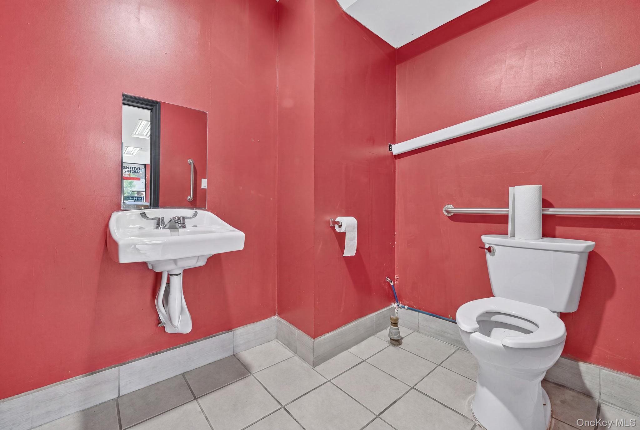 718 Route 211 716 Property Photo 4
