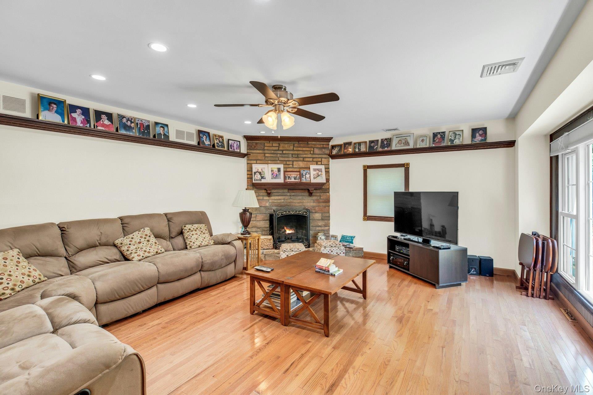 29 Columbine Avenue Property Photo 6