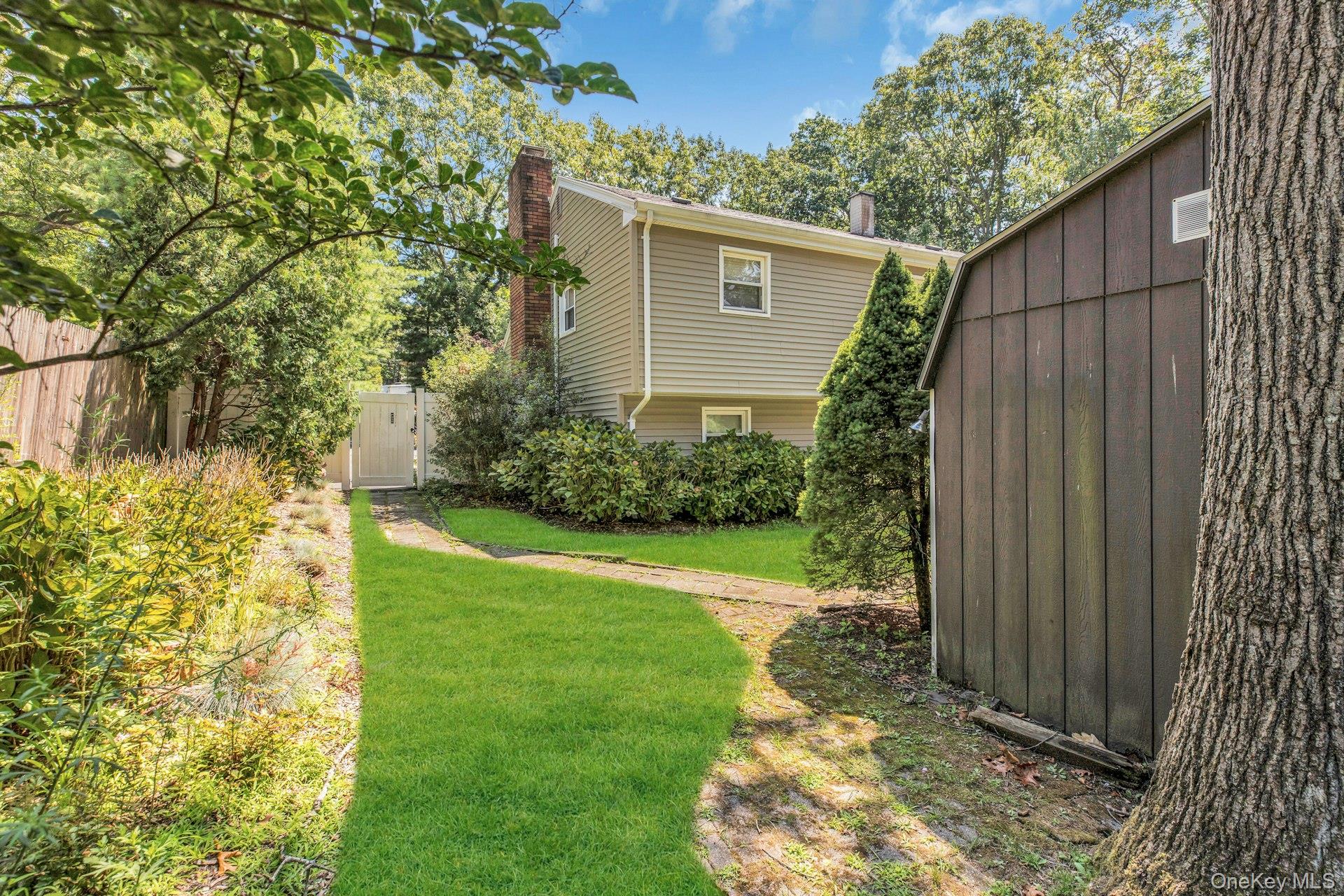 29 Columbine Avenue Property Photo 31