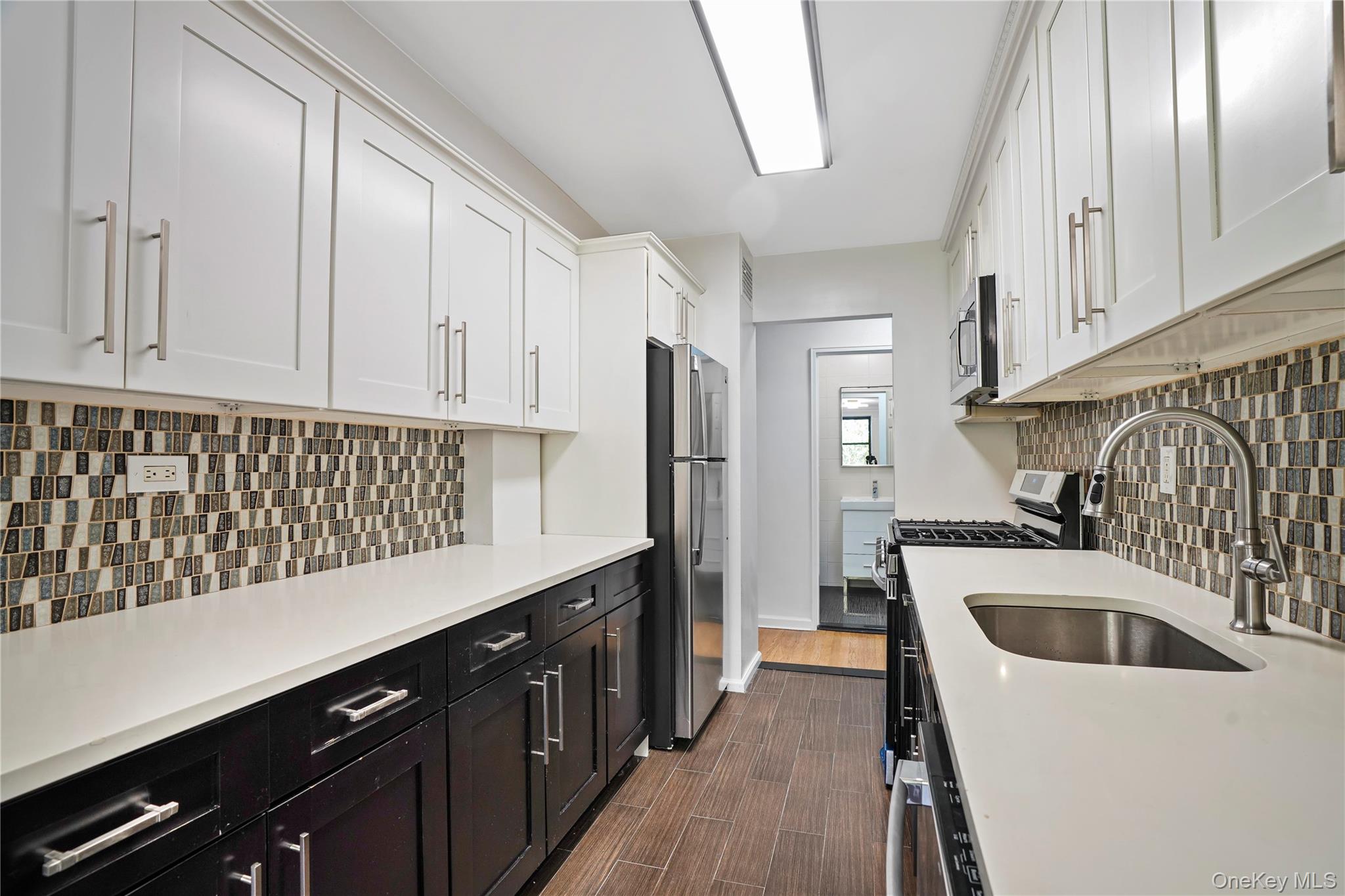 84-10 153rd Avenue 3l Property Photo 3