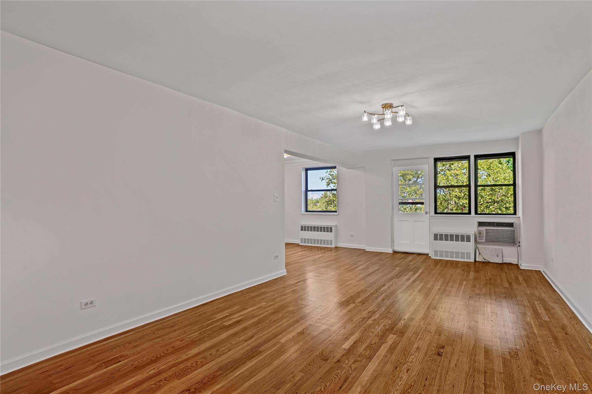 84-10 153rd Avenue 3l Property Photo 7