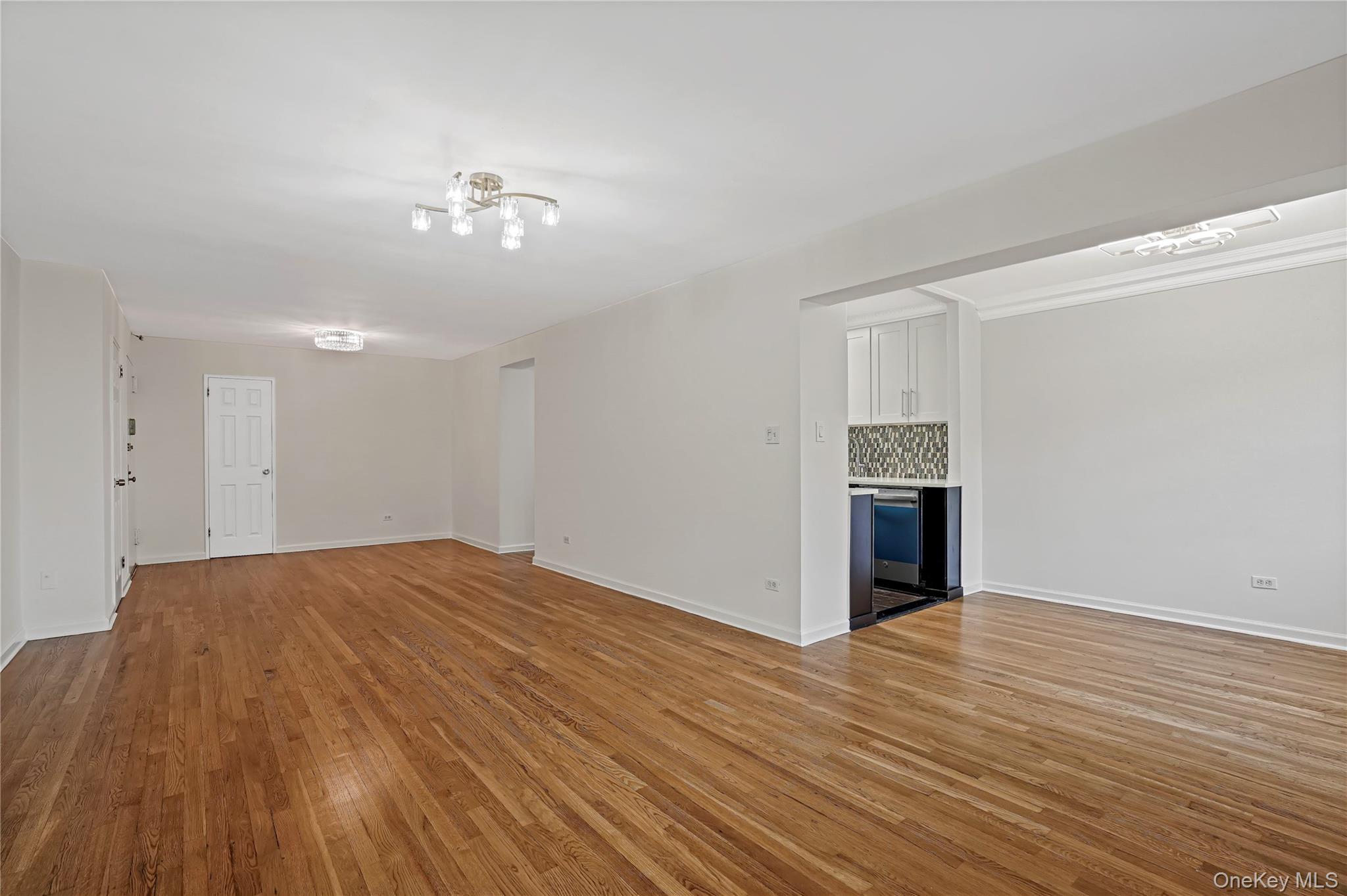 84-10 153rd Avenue 3l Property Photo 10