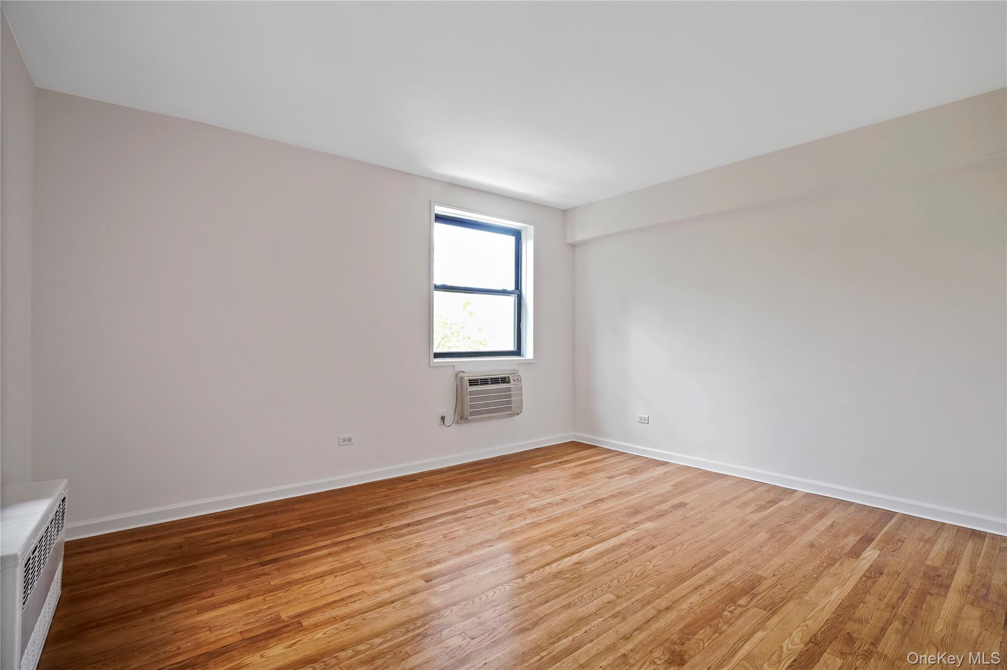 84-10 153rd Avenue 3l Property Photo 18