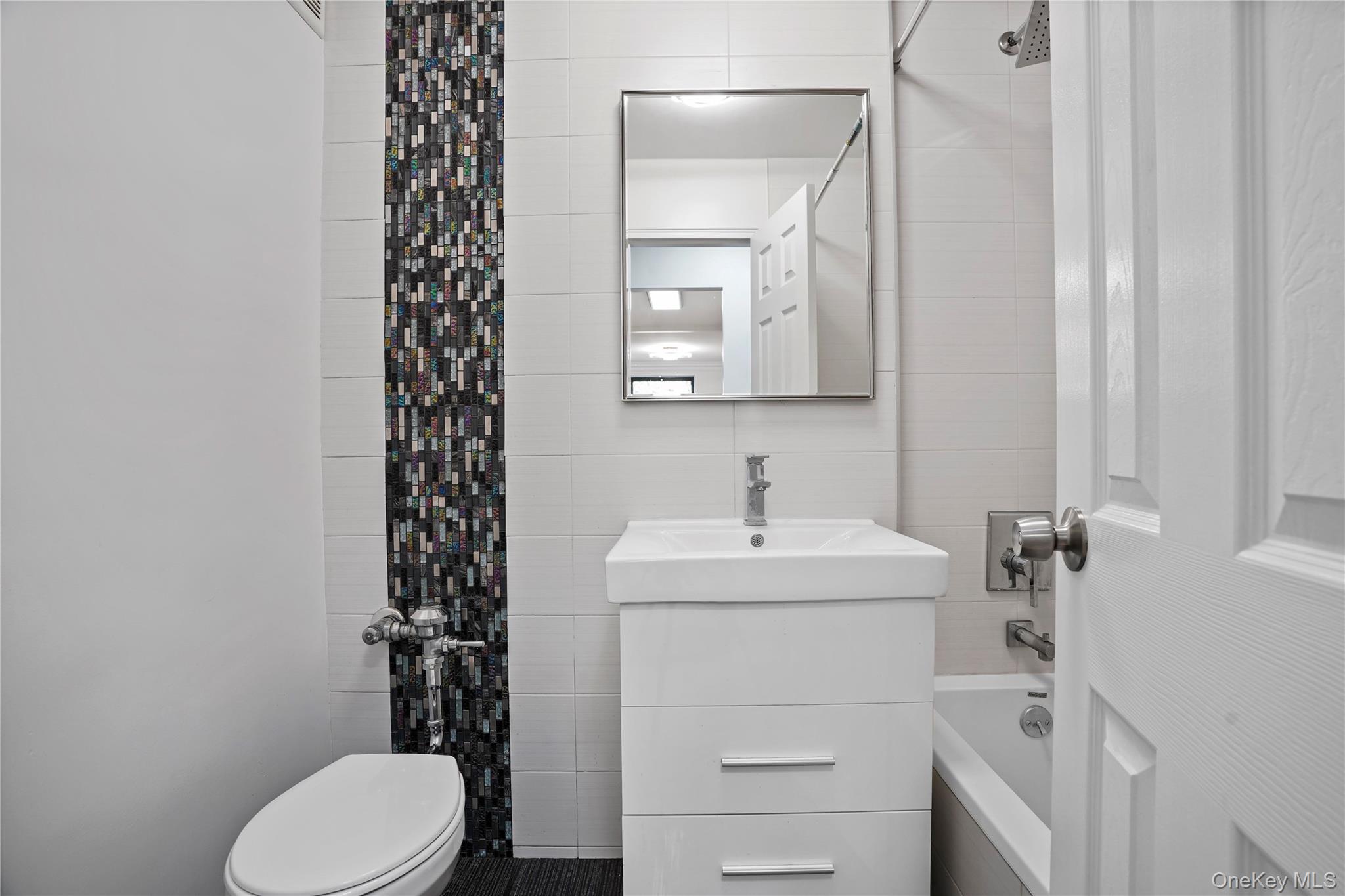84-10 153rd Avenue 3l Property Photo 25
