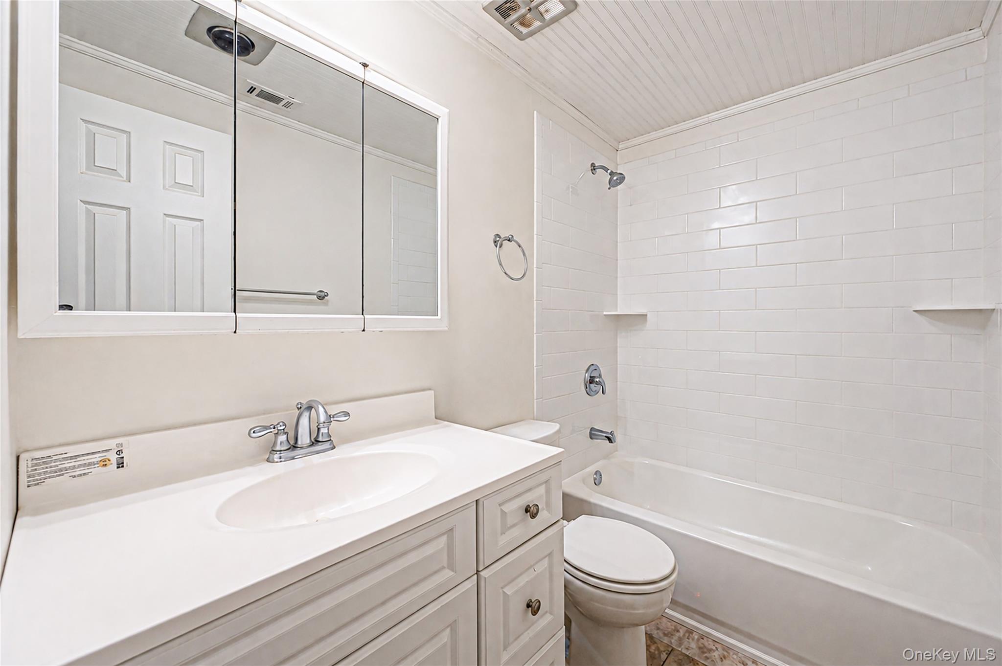 452 Birchwood Road Property Photo 5