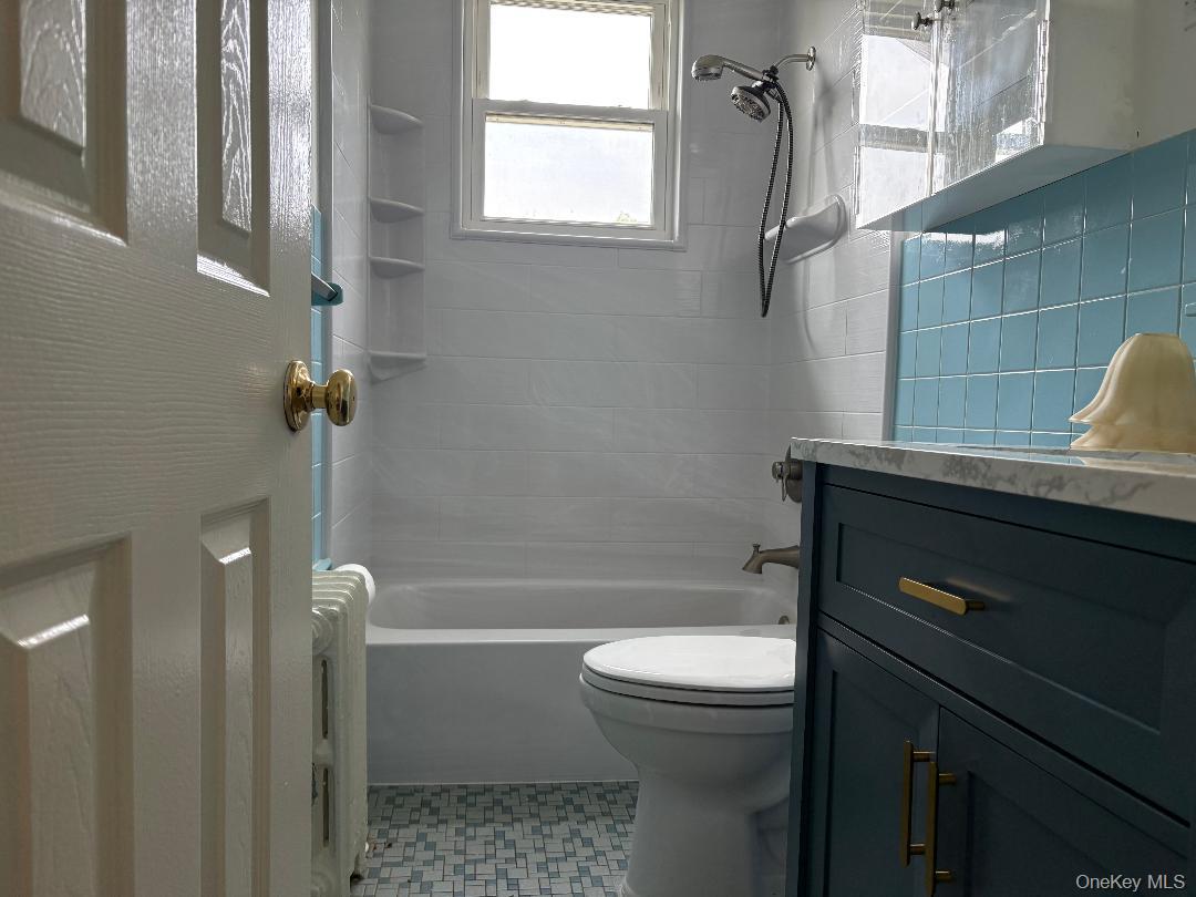 111 Hart Avenue Property Photo 3