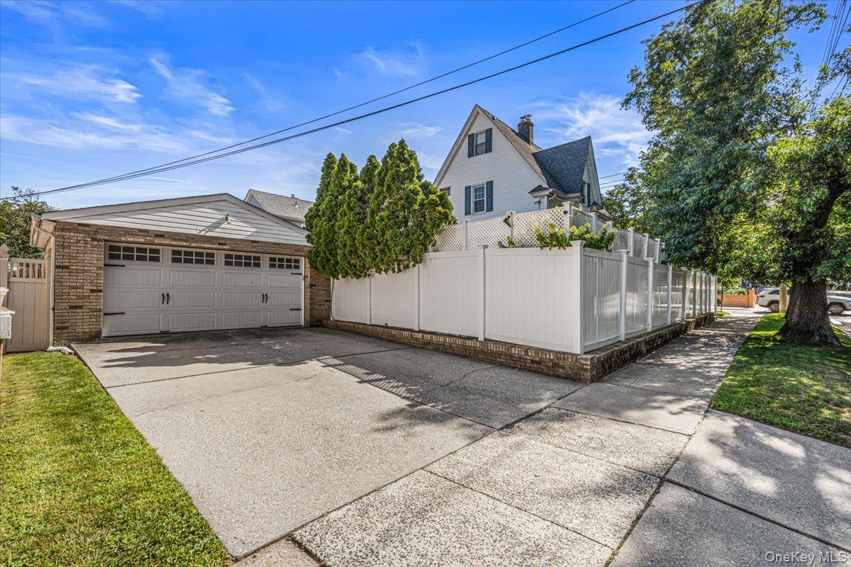 1003 149th Street Property Photo 4