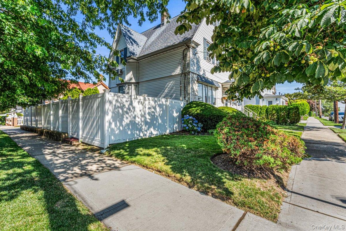 1003 149th Street Property Photo 5
