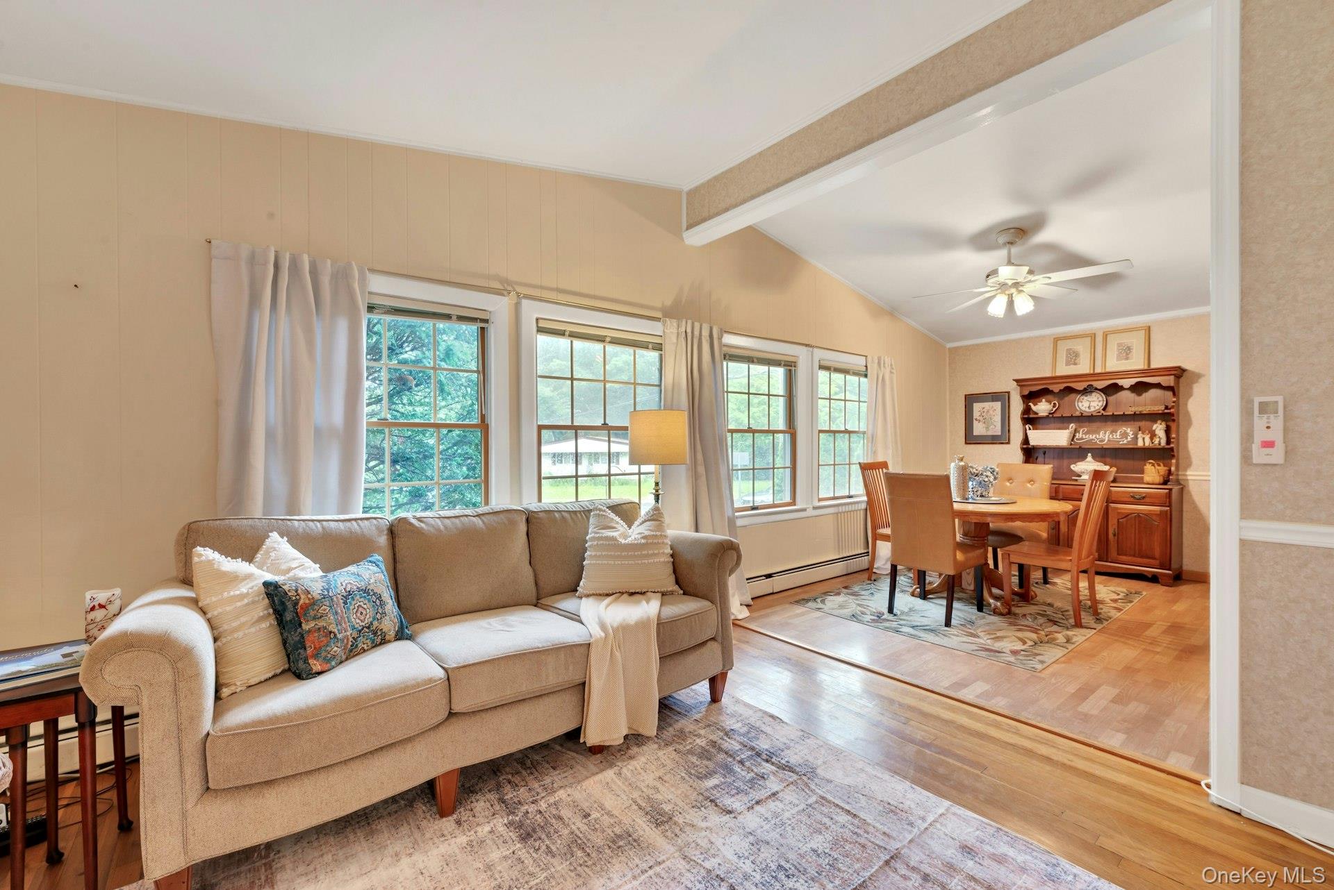 34 Crestwood Lane Property Photo 6