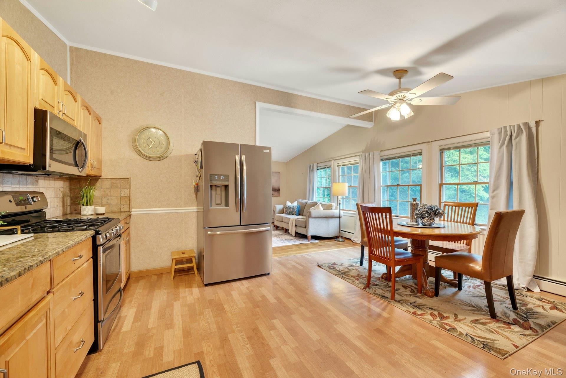 34 Crestwood Lane Property Photo 11