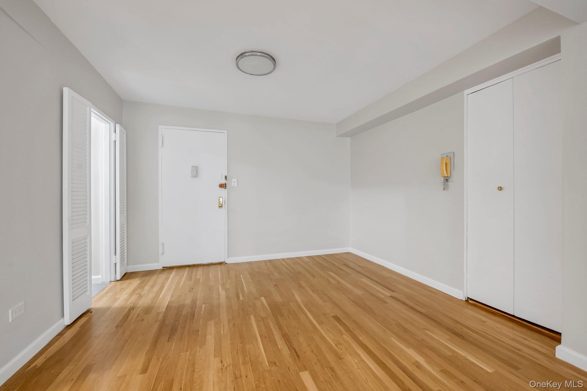 142-05 Roosevelt Avenue 320 Property Photo 8