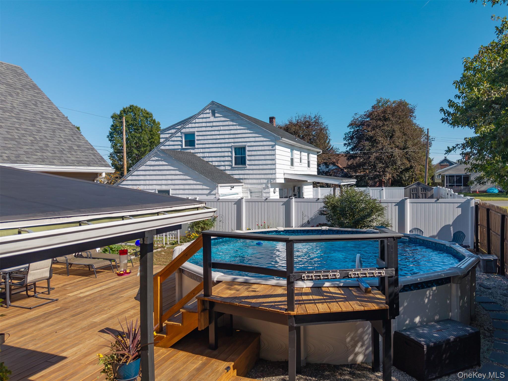 10 Lipton Street Property Photo 17