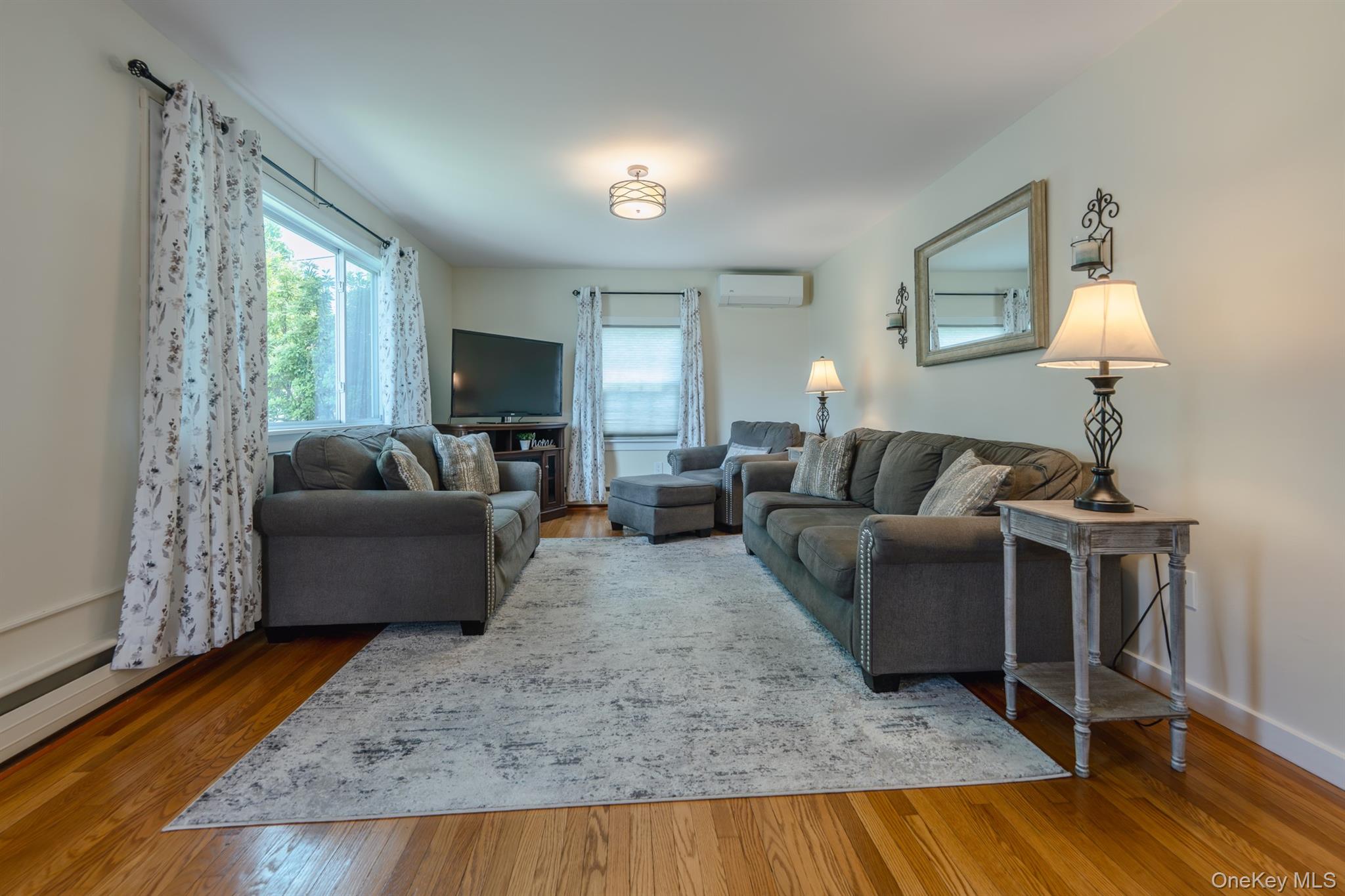 10 Lipton Street Property Photo 28