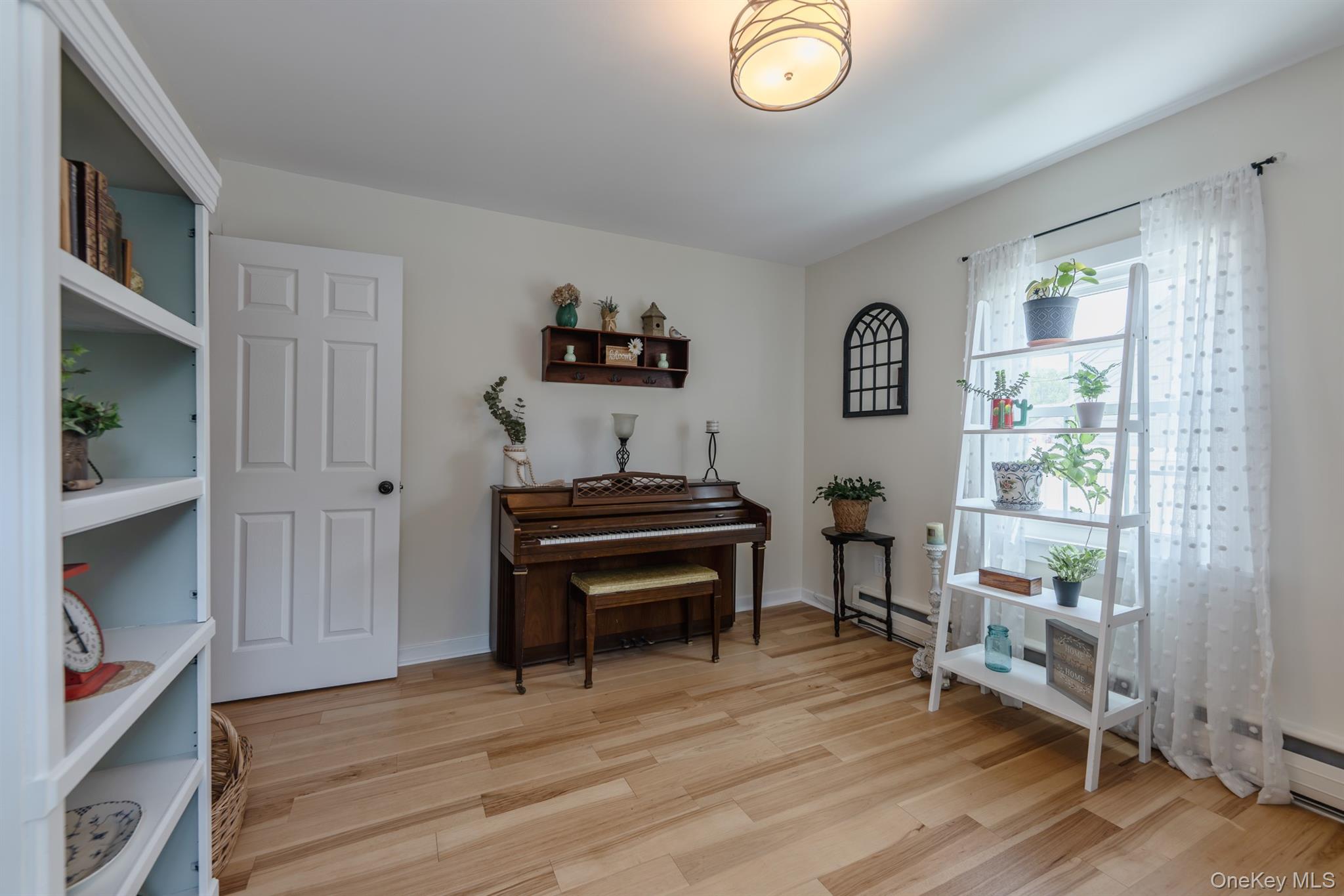 10 Lipton Street Property Photo 34
