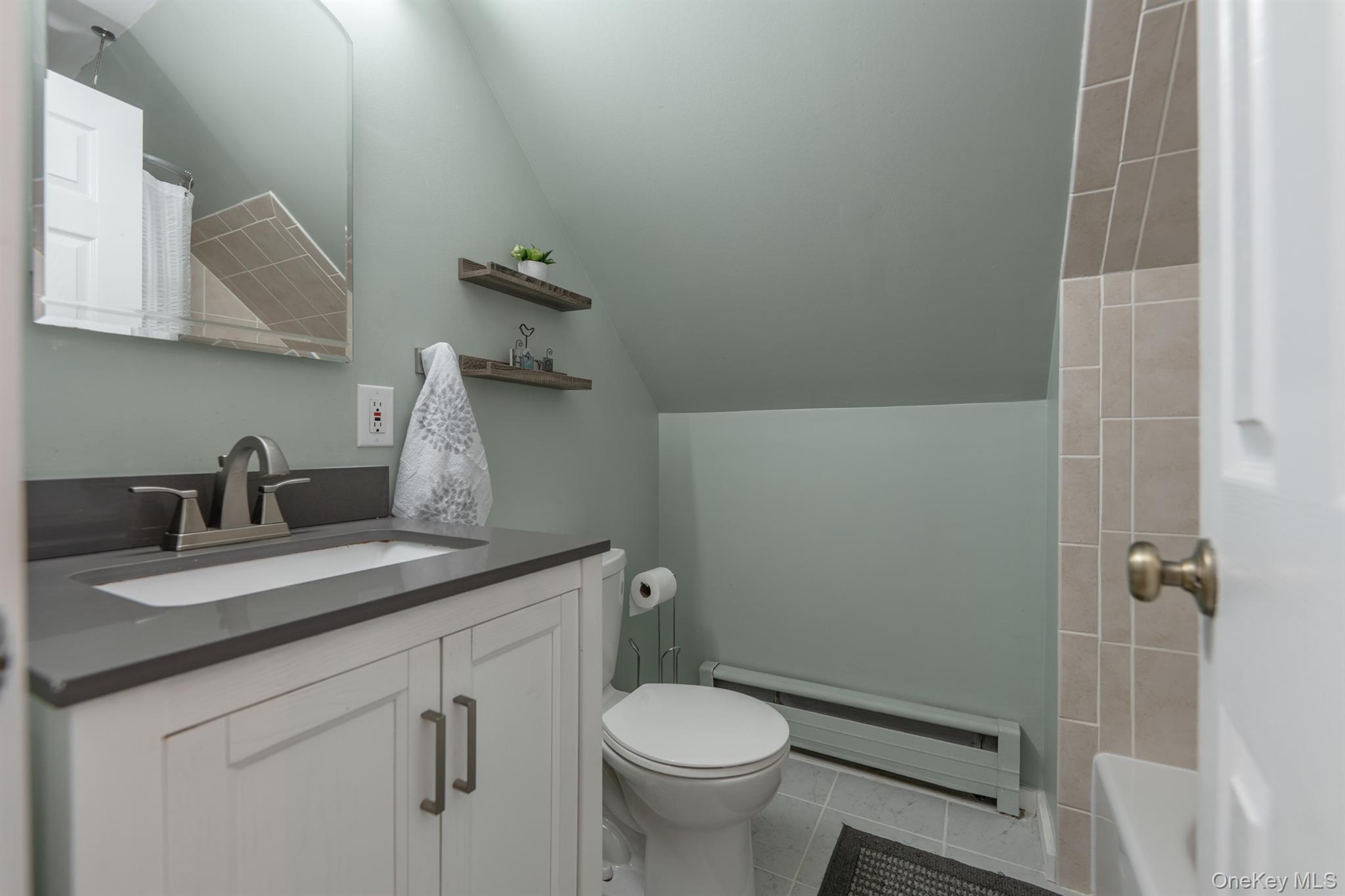 10 Lipton Street Property Photo 37