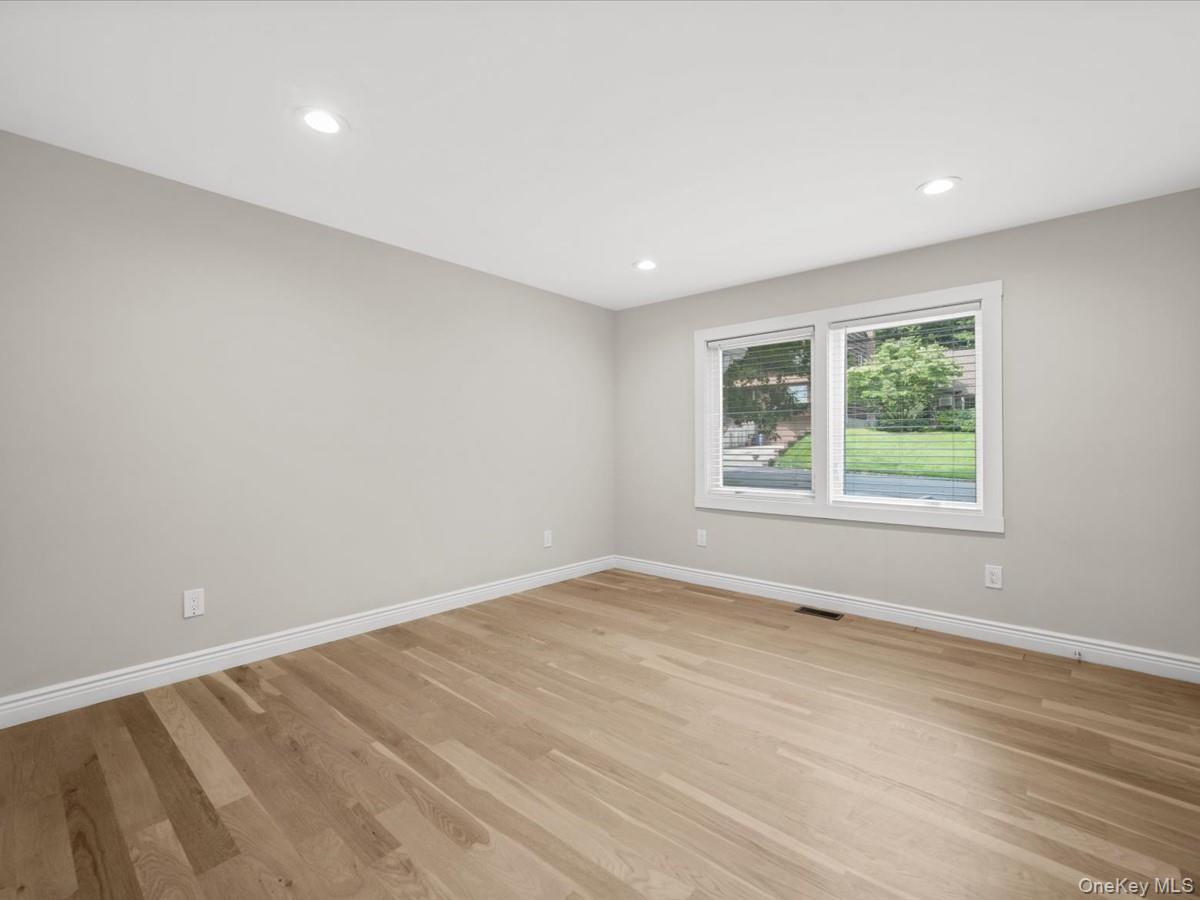 10 W Terrace Road Property Photo 13