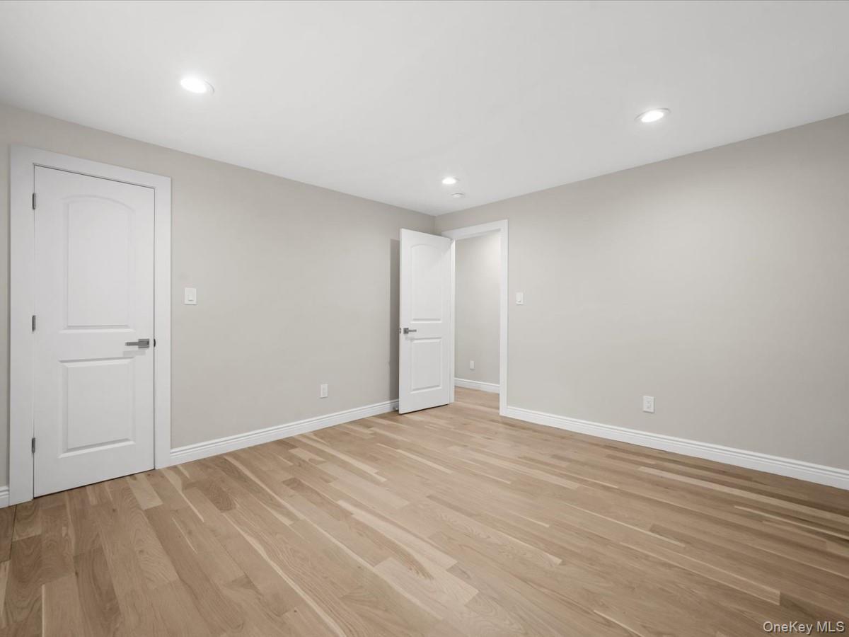10 W Terrace Road Property Photo 14