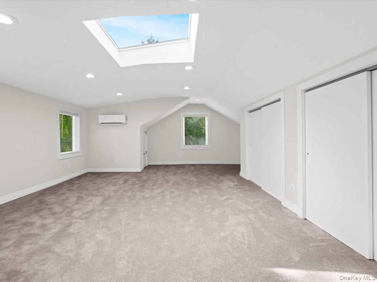 10 W Terrace Road Property Photo 17