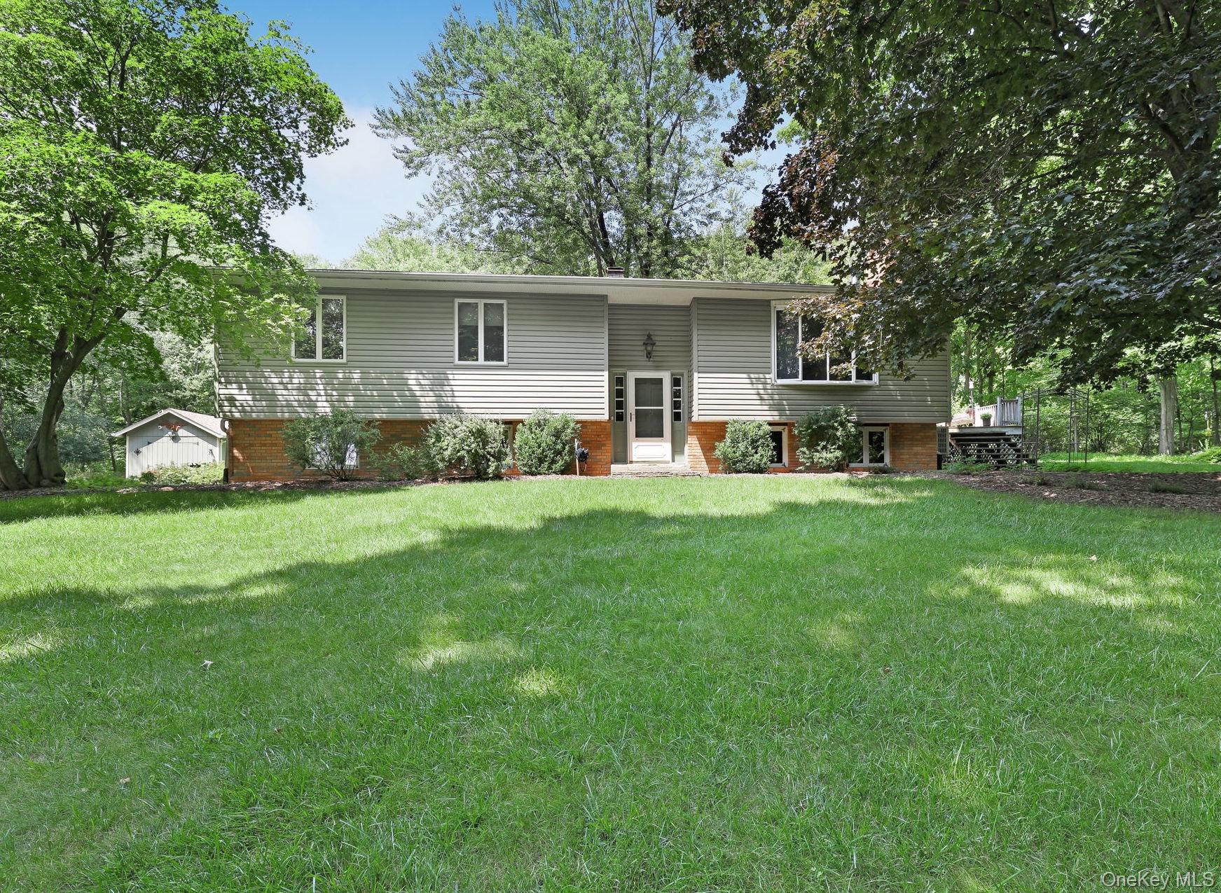 2333 Mountain Road Property Photo 1
