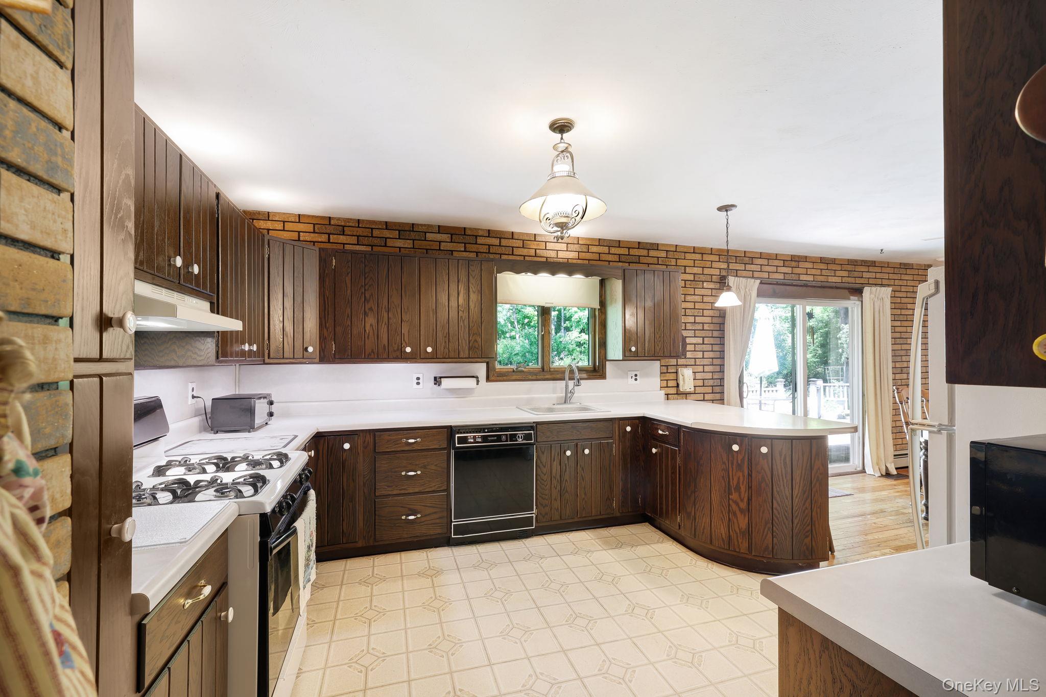 2333 Mountain Road Property Photo 21