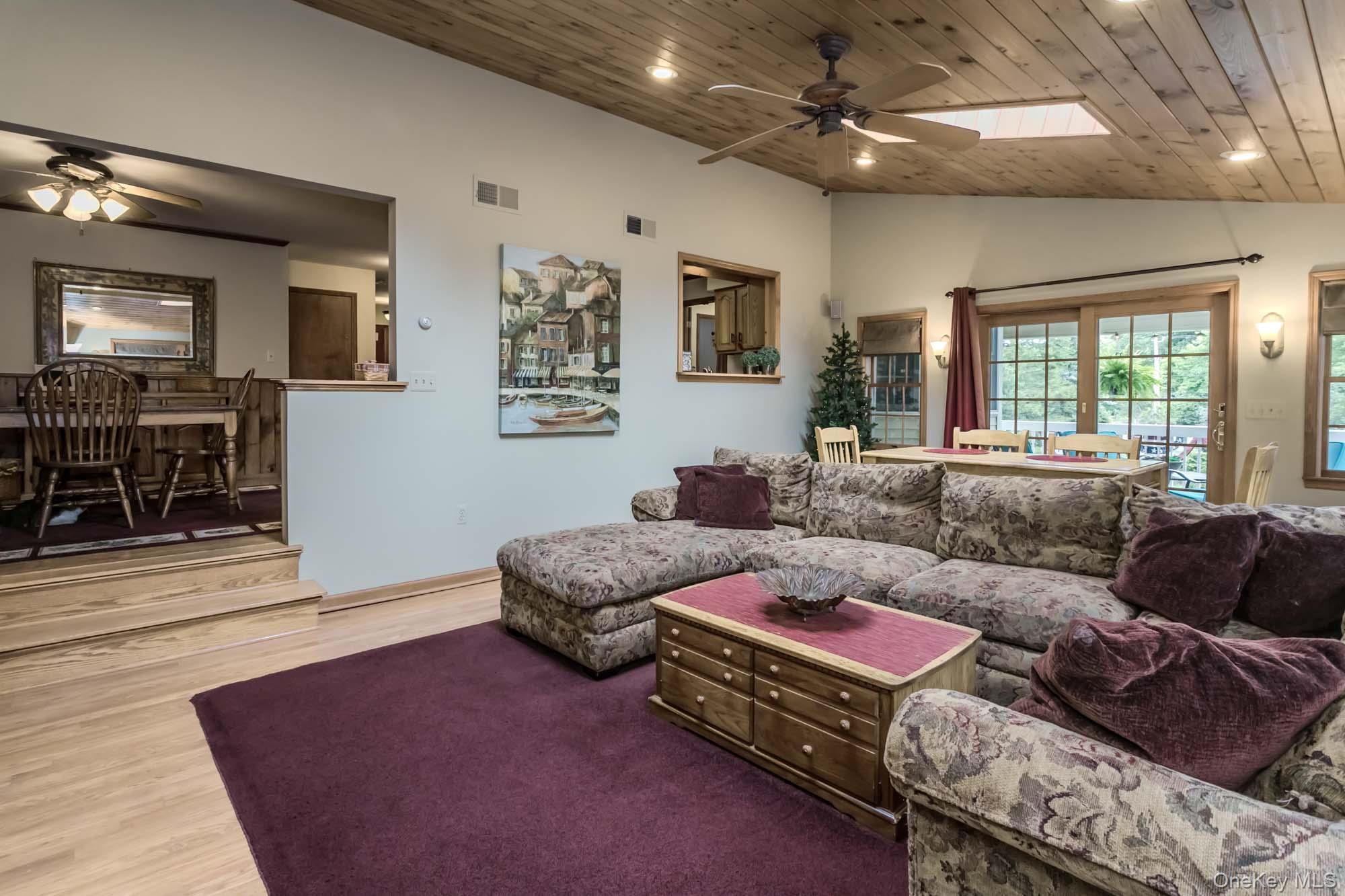 1 Cedar Hill Drive Property Photo 6