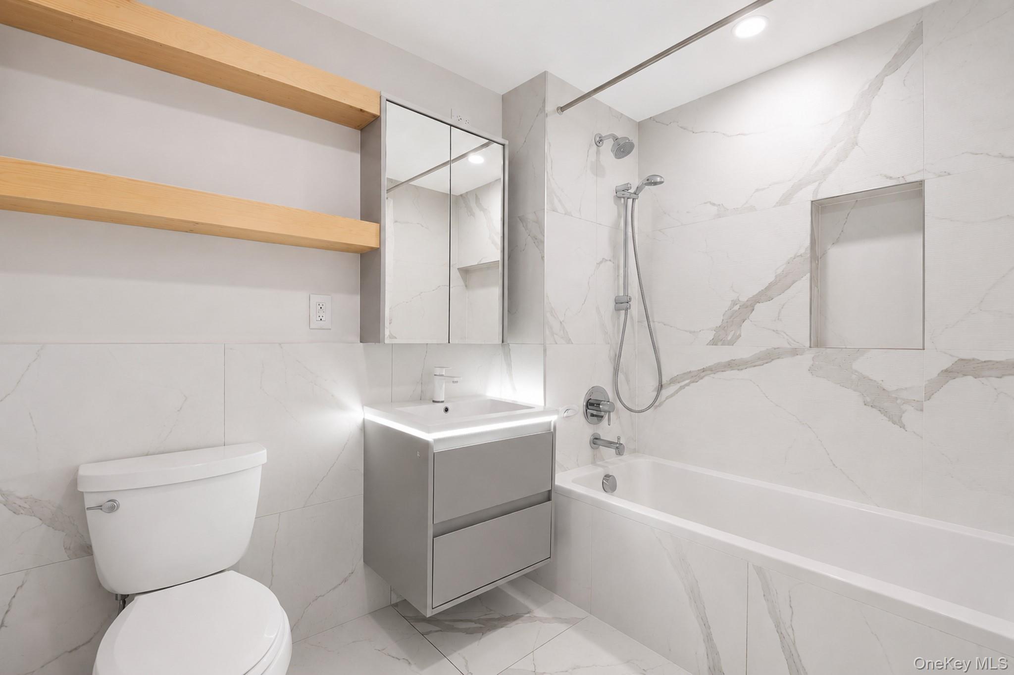 2128 Ocean Avenue 9d Property Photo 8