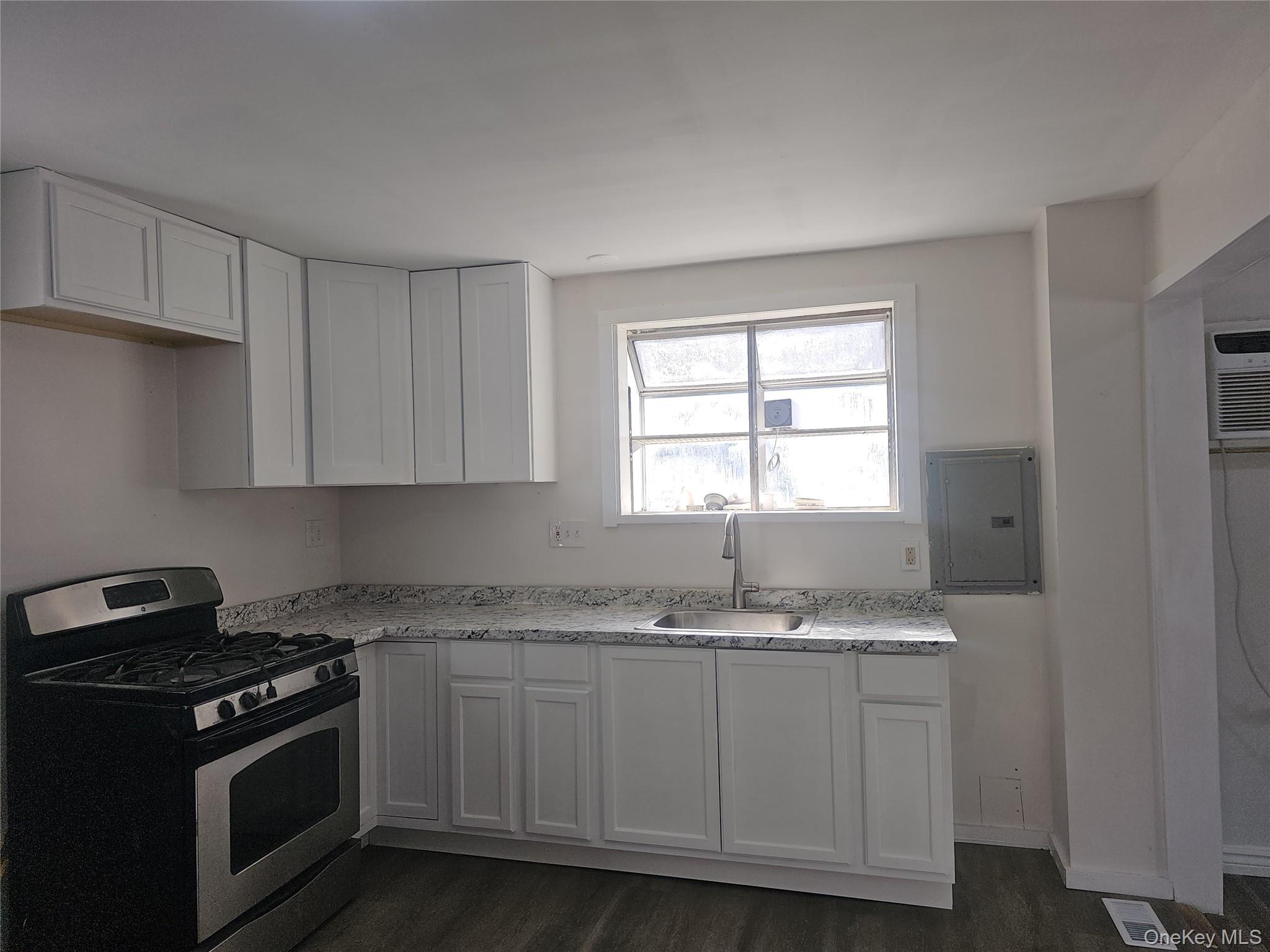 84 State Avenue Property Photo 5