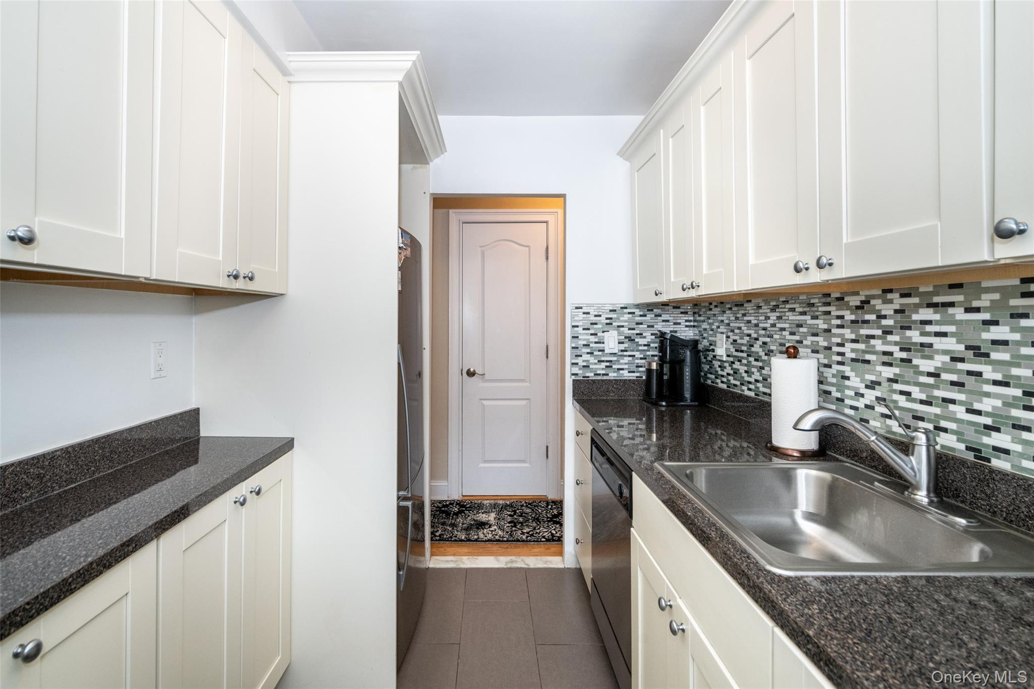 60 Locust Avenue A-609 Property Photo 16