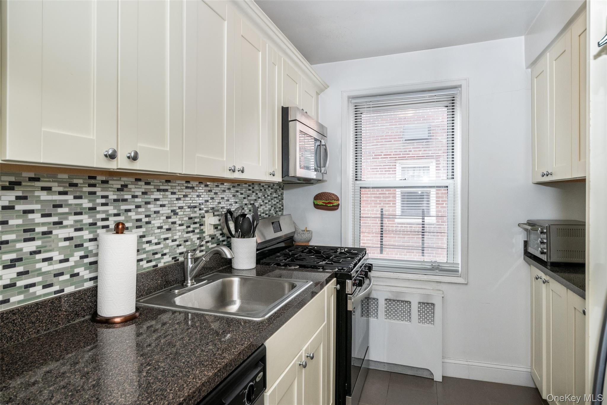60 Locust Avenue A-609 Property Photo 17