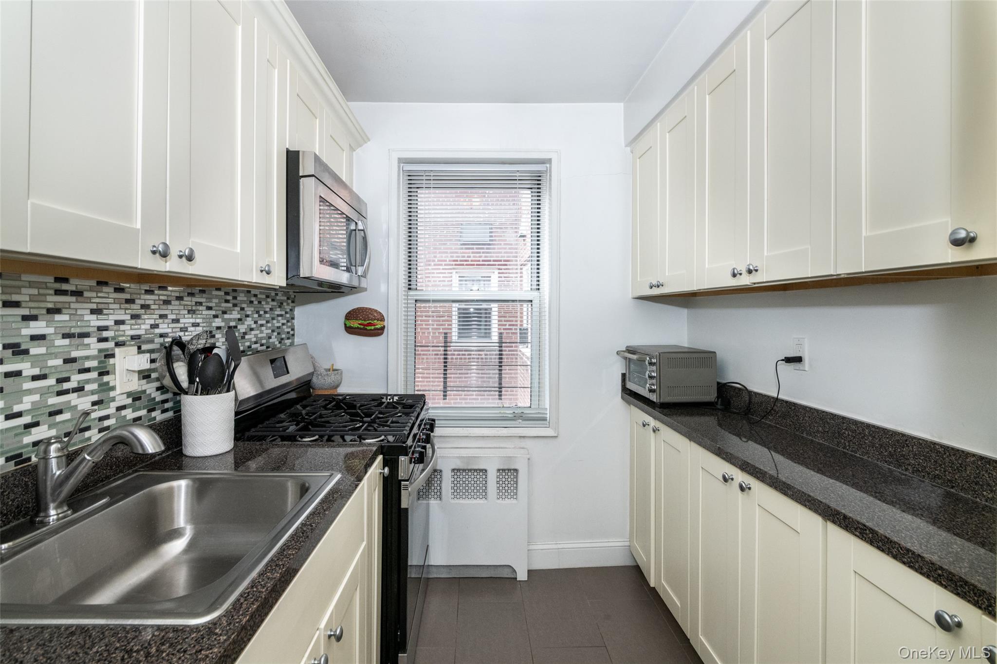 60 Locust Avenue A-609 Property Photo 18