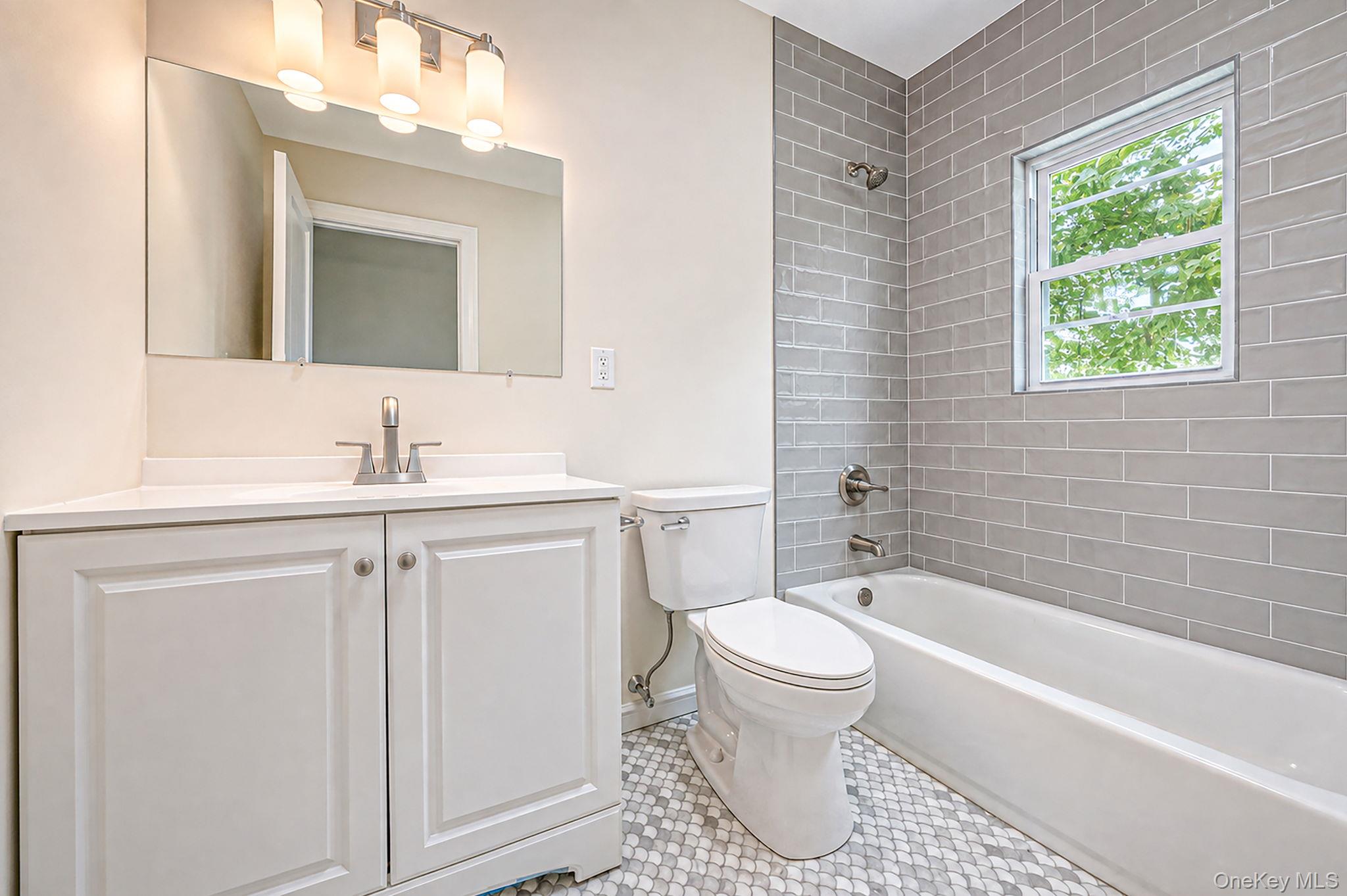 13 Graham Place Property Photo 17