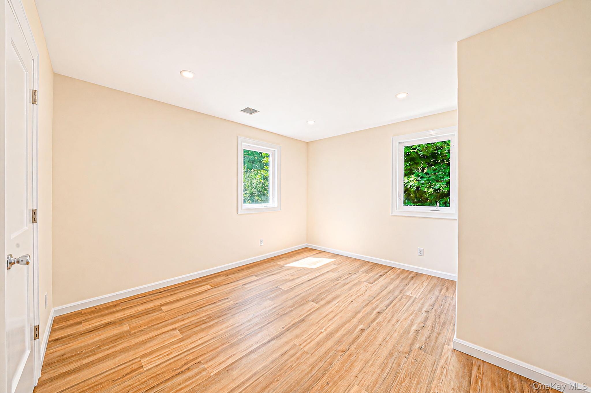 13 Graham Place Property Photo 18