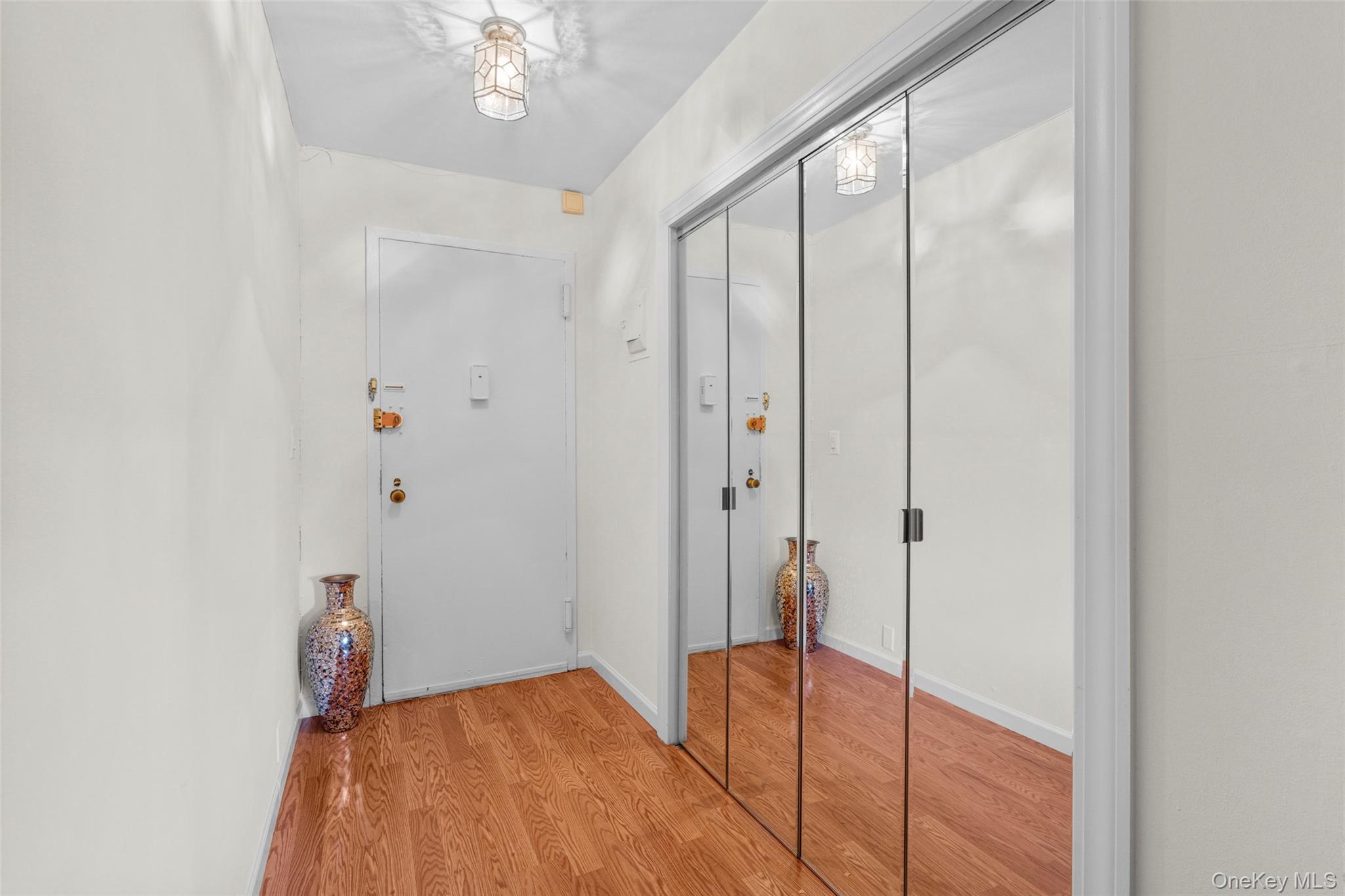 20 Secor Place 2s Property Photo 2