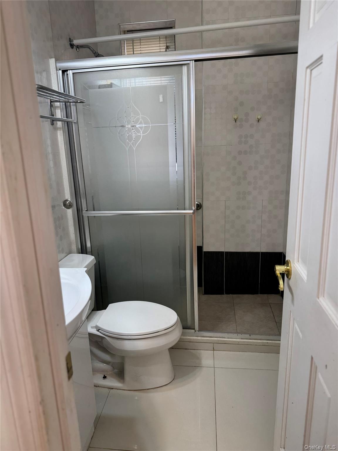2925 Matthews Avenue 6h Property Photo 17