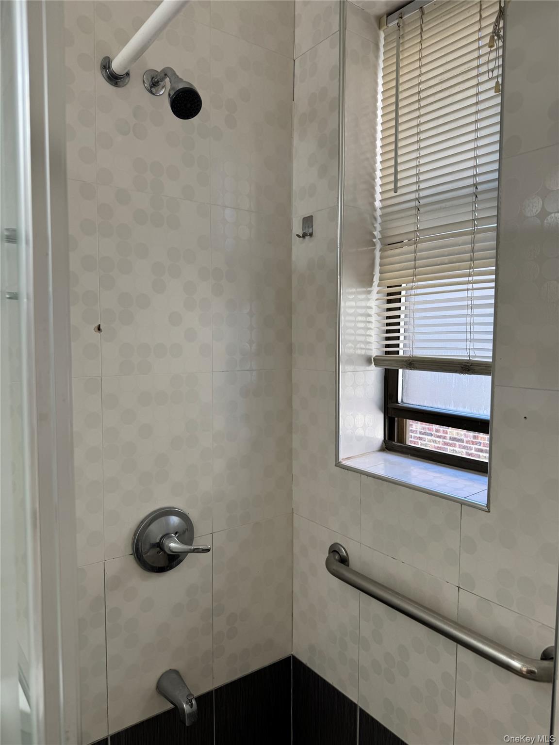 2925 Matthews Avenue 6h Property Photo 18