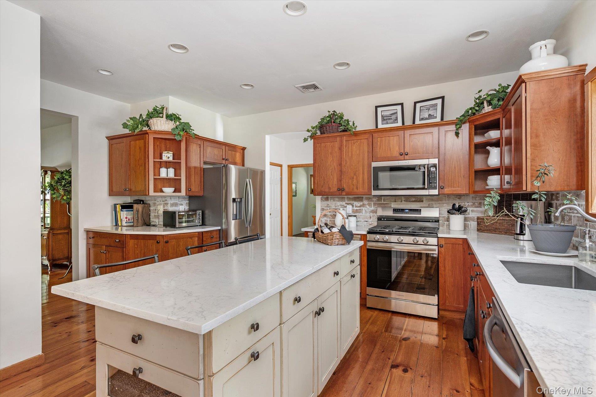 1 Fox Hollow Court Property Photo 15