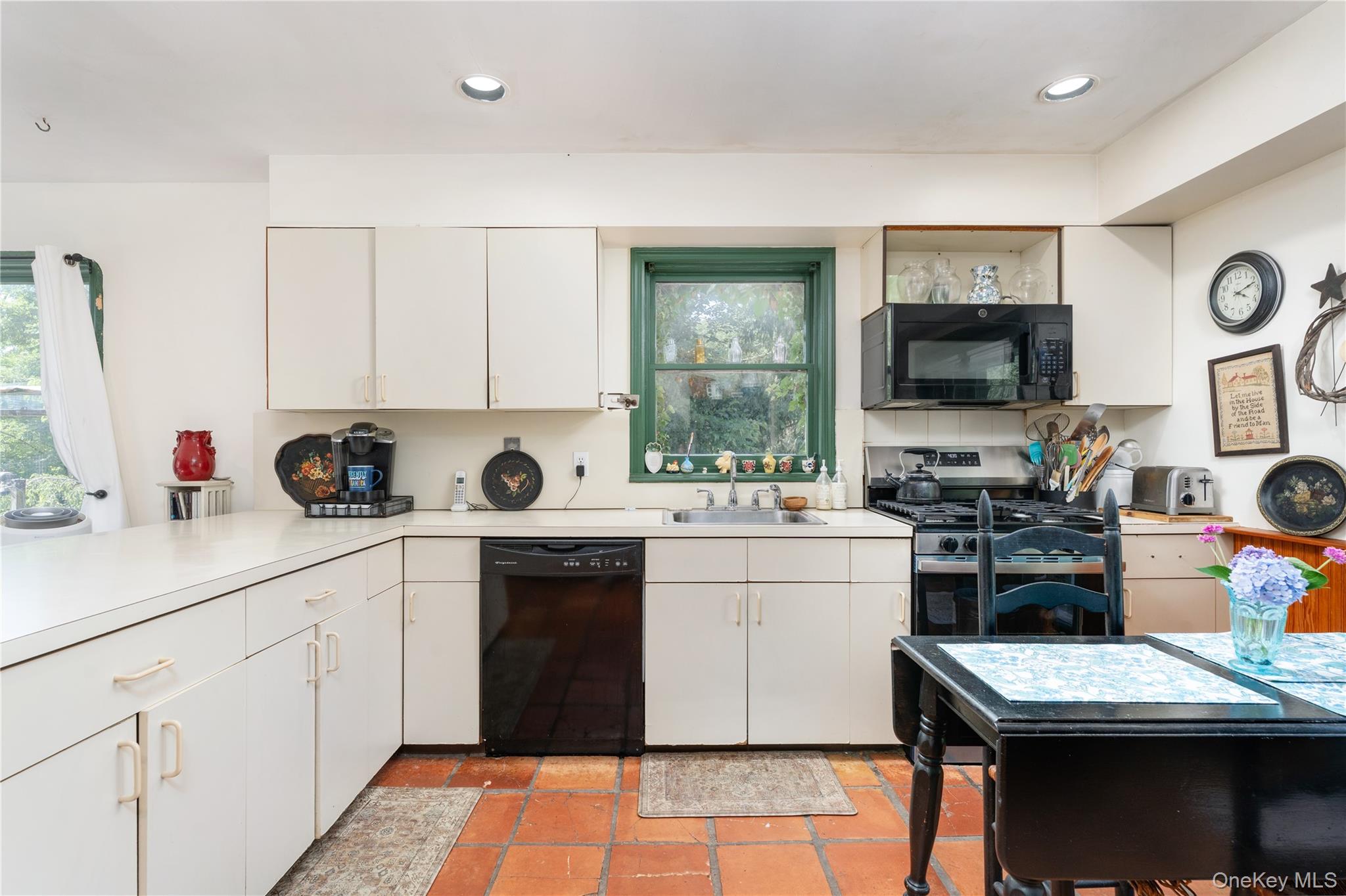 19 Washington Avenue Property Photo 8