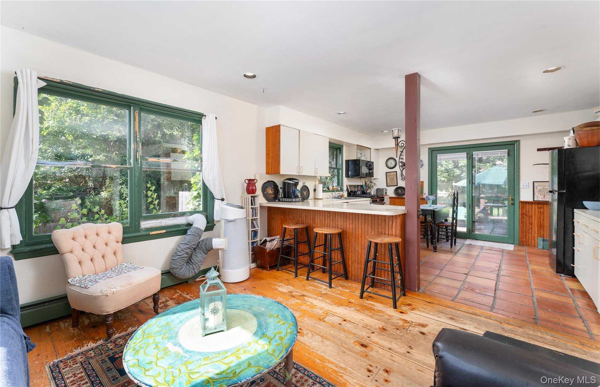 19 Washington Avenue Property Photo 17