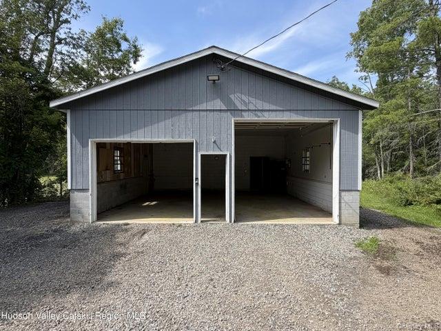 37 Beesmer Road Property Photo 6