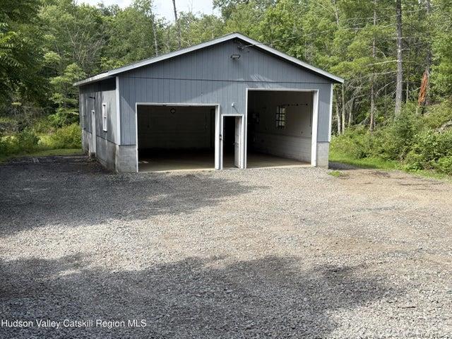 37 Beesmer Road Property Photo 7