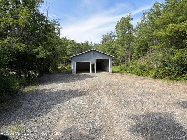 37 Beesmer Road Property Photo 16
