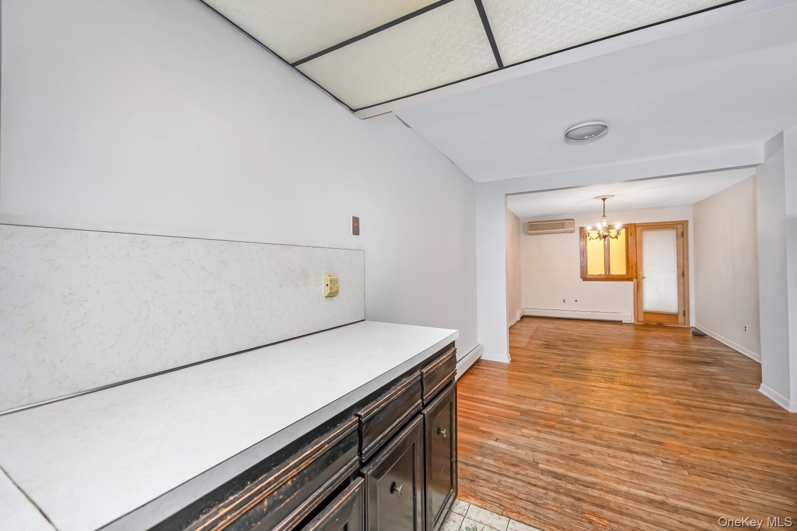 58-30 75th Street Property Photo 17