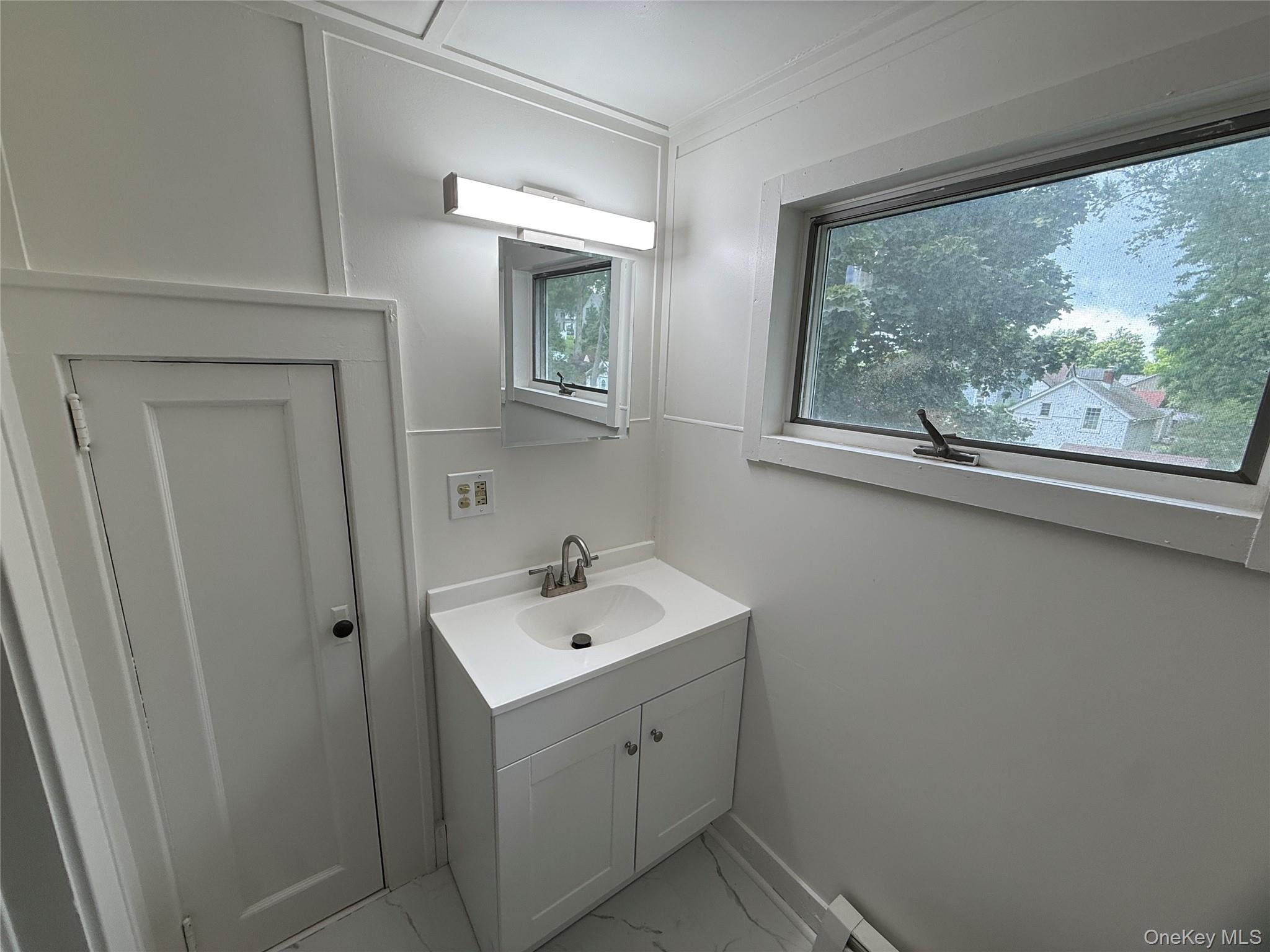15 Tusten Avenue 2 Property Photo 12