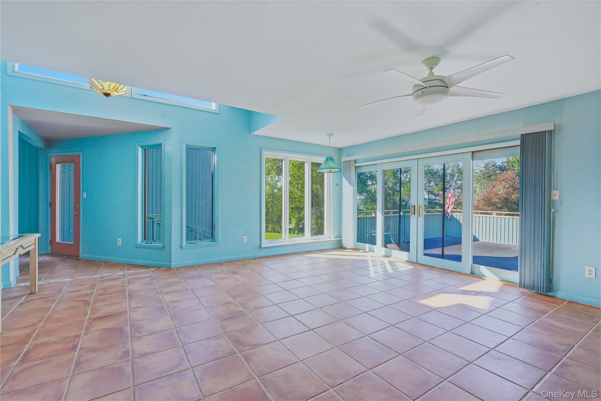 46 Kevin Heights Property Photo 6