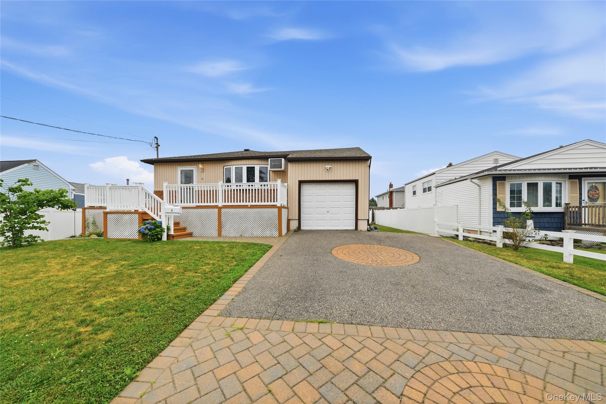 4 Farragut Avenue Property Photo 2