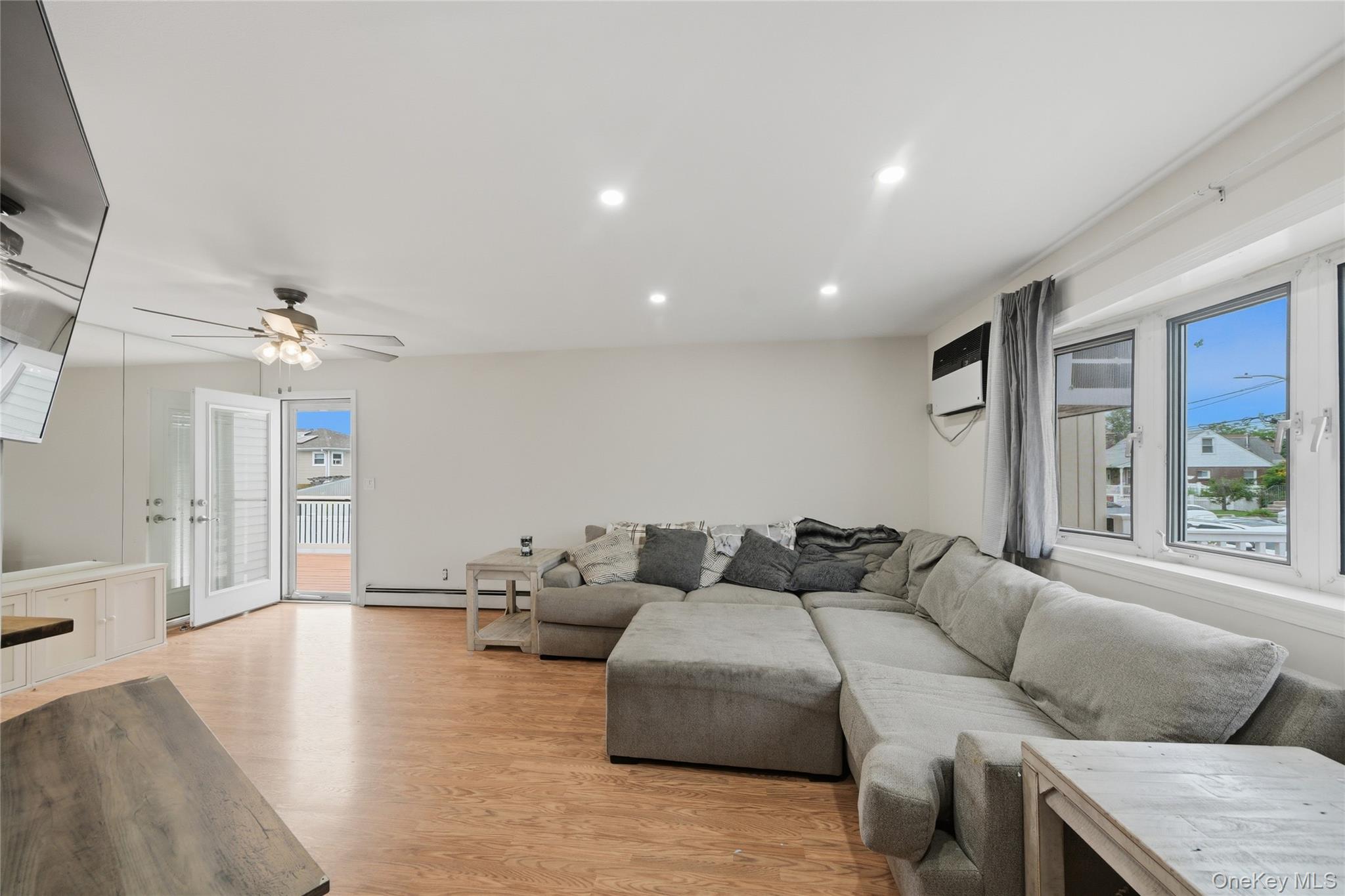 4 Farragut Avenue Property Photo 3