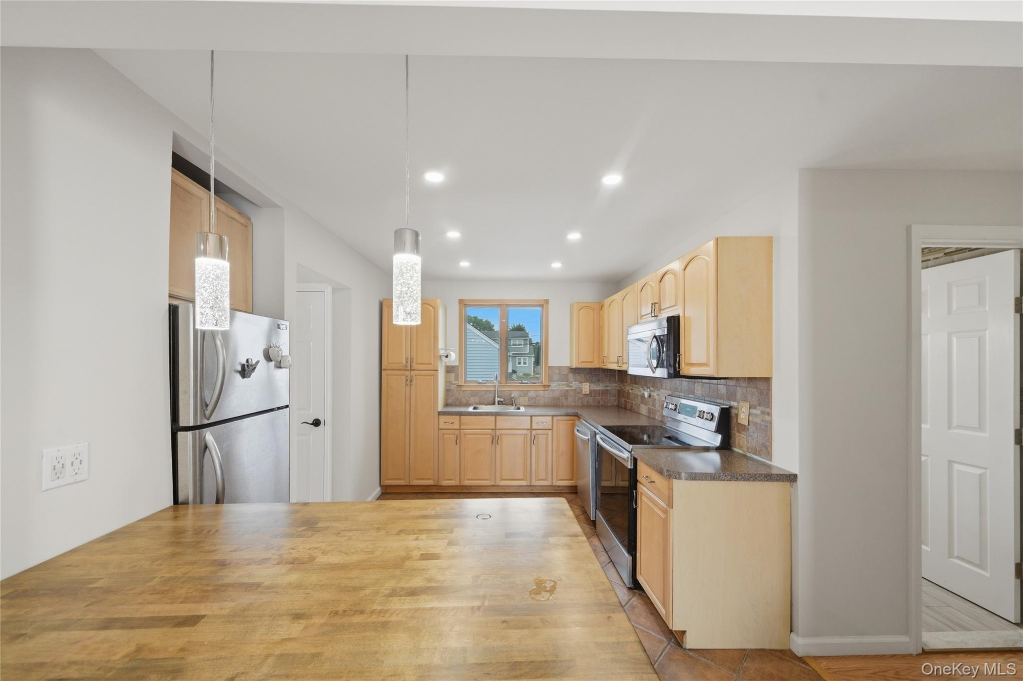 4 Farragut Avenue Property Photo 10