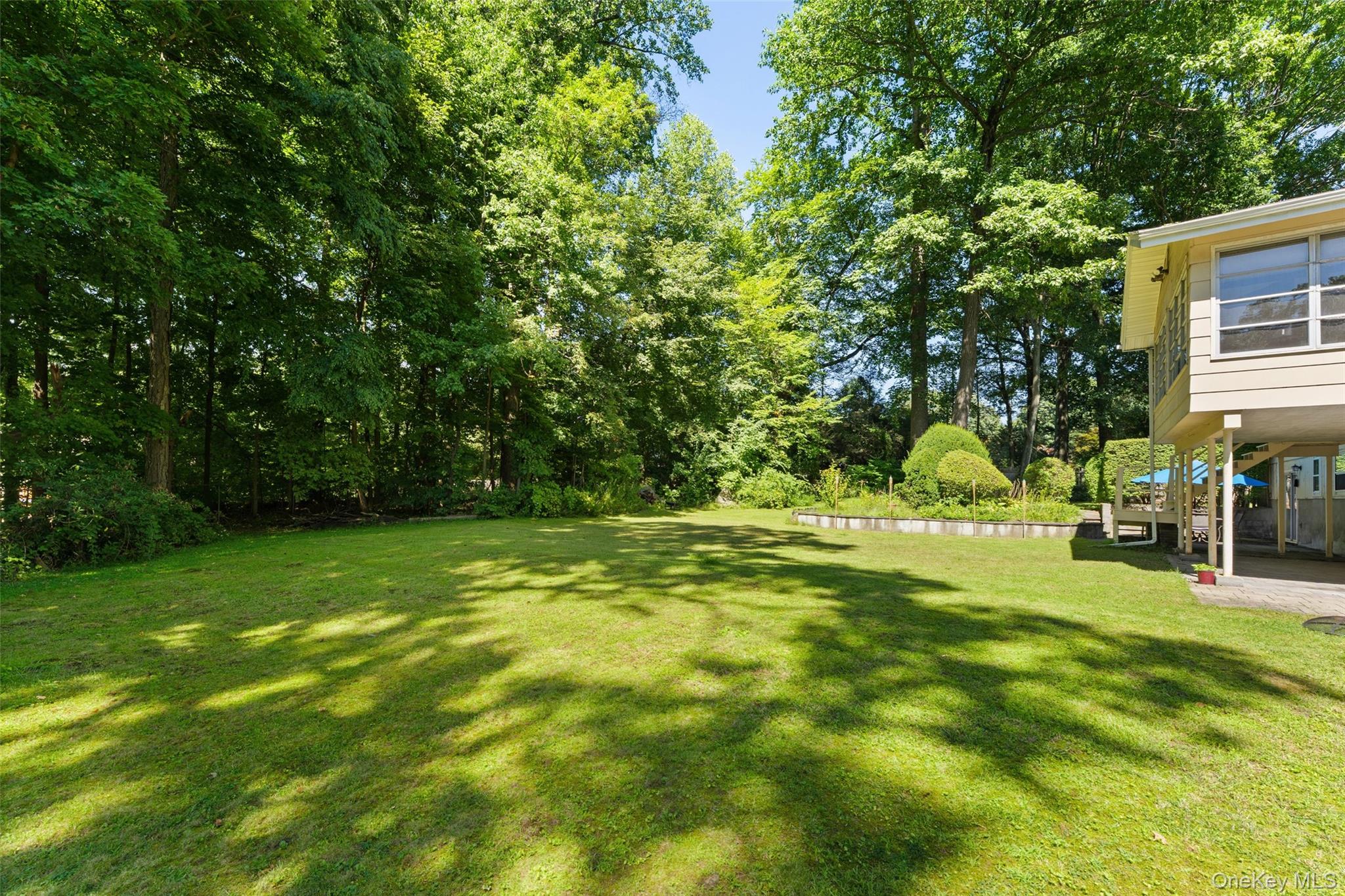 182 Geymer Drive Property Photo 31