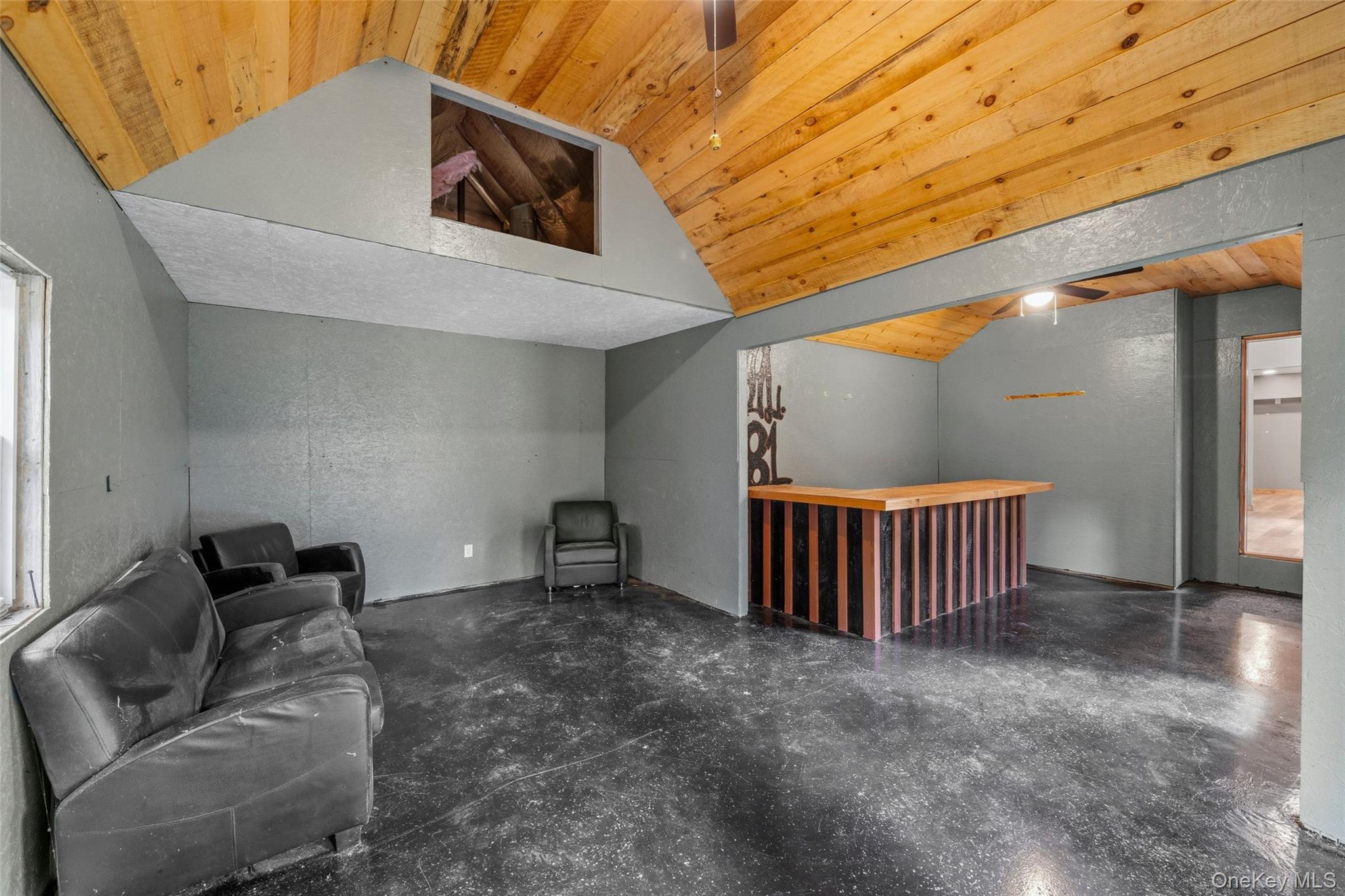 290 Route 17k Property Photo 18